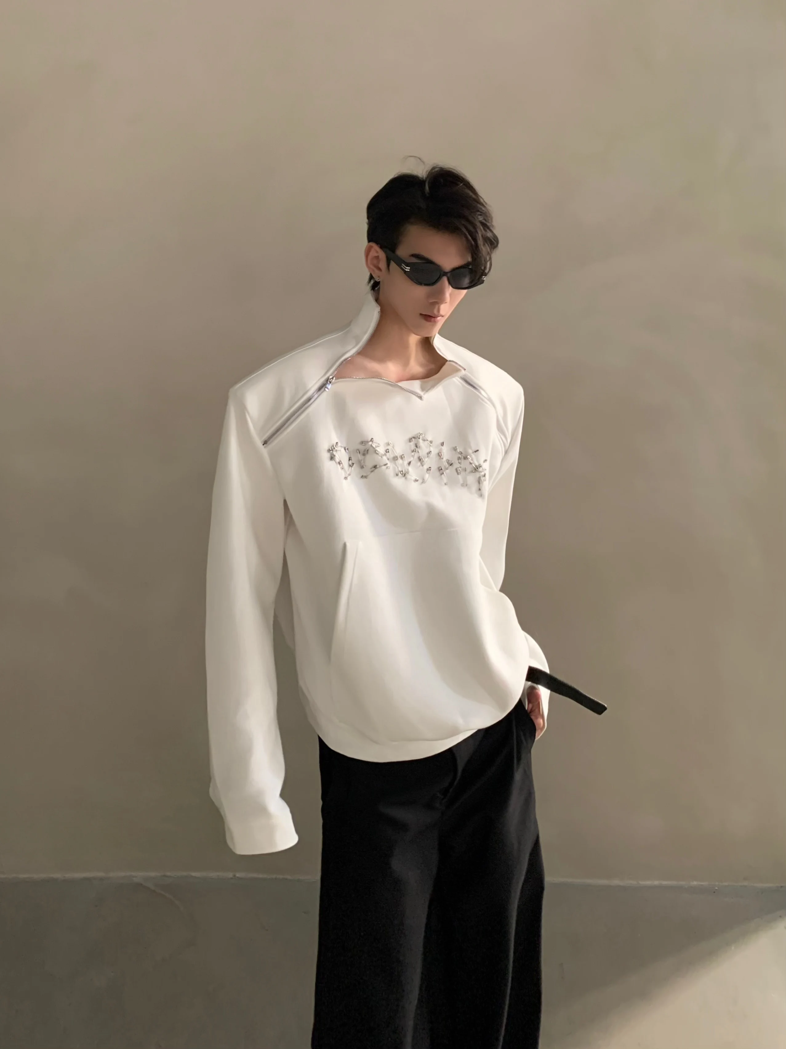 2025 New Fashion Trendy Design Metal Decor Jacket Sweatshirt Stylish Men's High-end Loose Casual Long Sleeve Coat Top