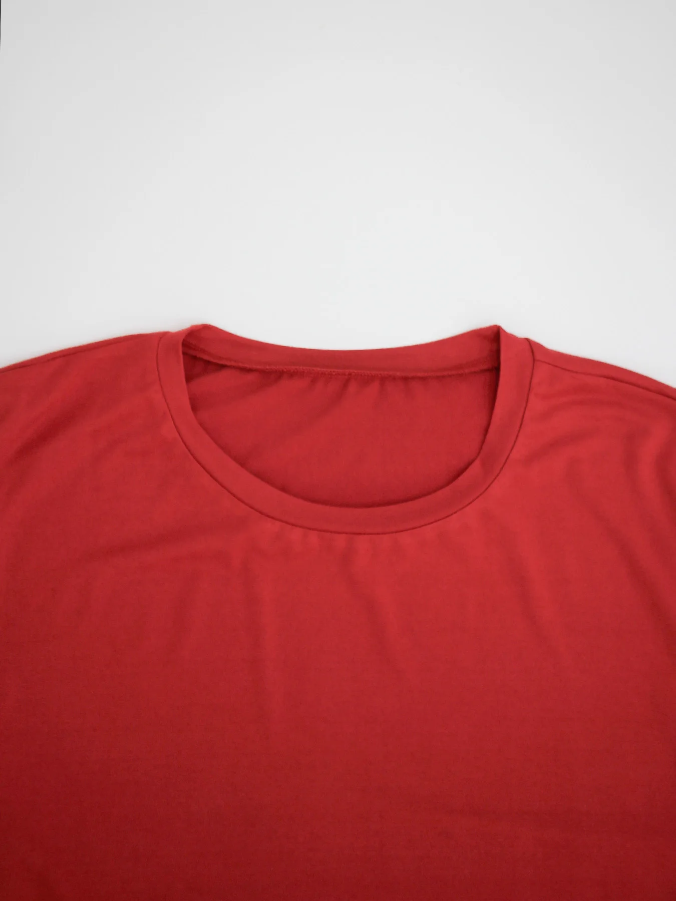 تي شيرت نسائي كاجوال بأكمام قصيرة ورقبة دائرية بلون سادة مع أزرار مزخرفة #3