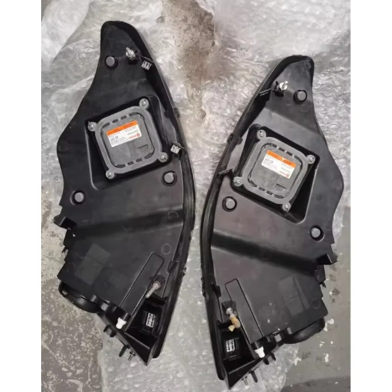 for  MP4-12C LED Headlight Assembly Pair Left & Right Removed From Vehicle in Good Working Condition 11A6179CP
