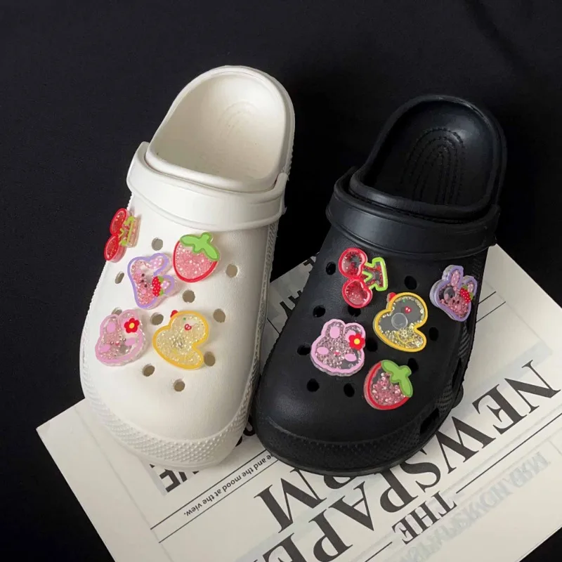 귀여운 색상 흔들어 이동 악어 장식을위한 라인 석 진주 구두 매력 나막신 핀 정원 샌들 슬리퍼 액세서리 소녀 선물