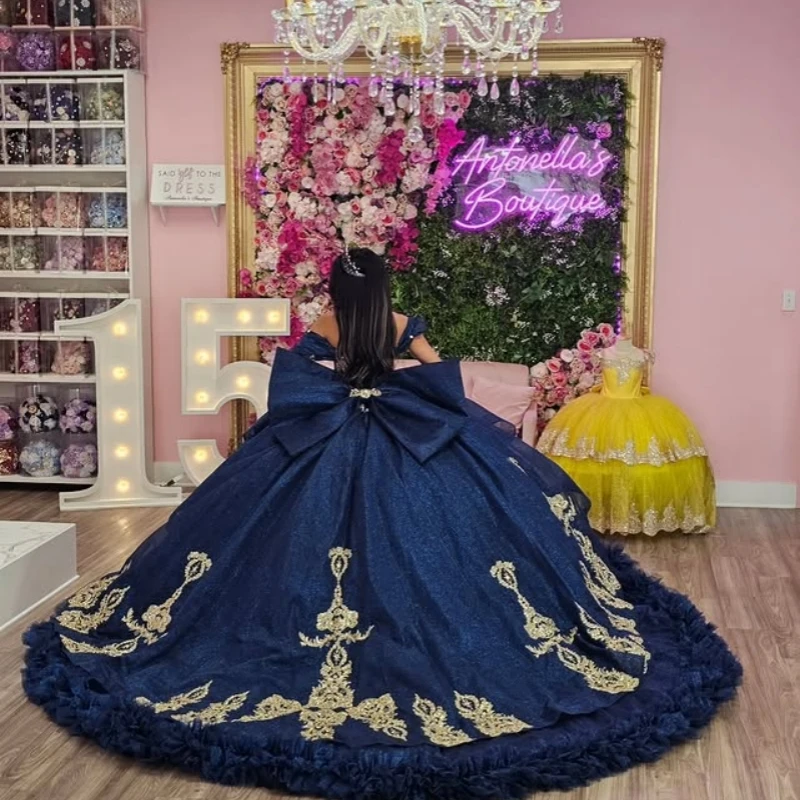 Блестящие темно-синие платья Quinceanera по индивидуальному заказу с открытыми плечами и блестками, аппликация с кристаллами, большой бант, длинный хвост, Vestido 15, Quinceanera