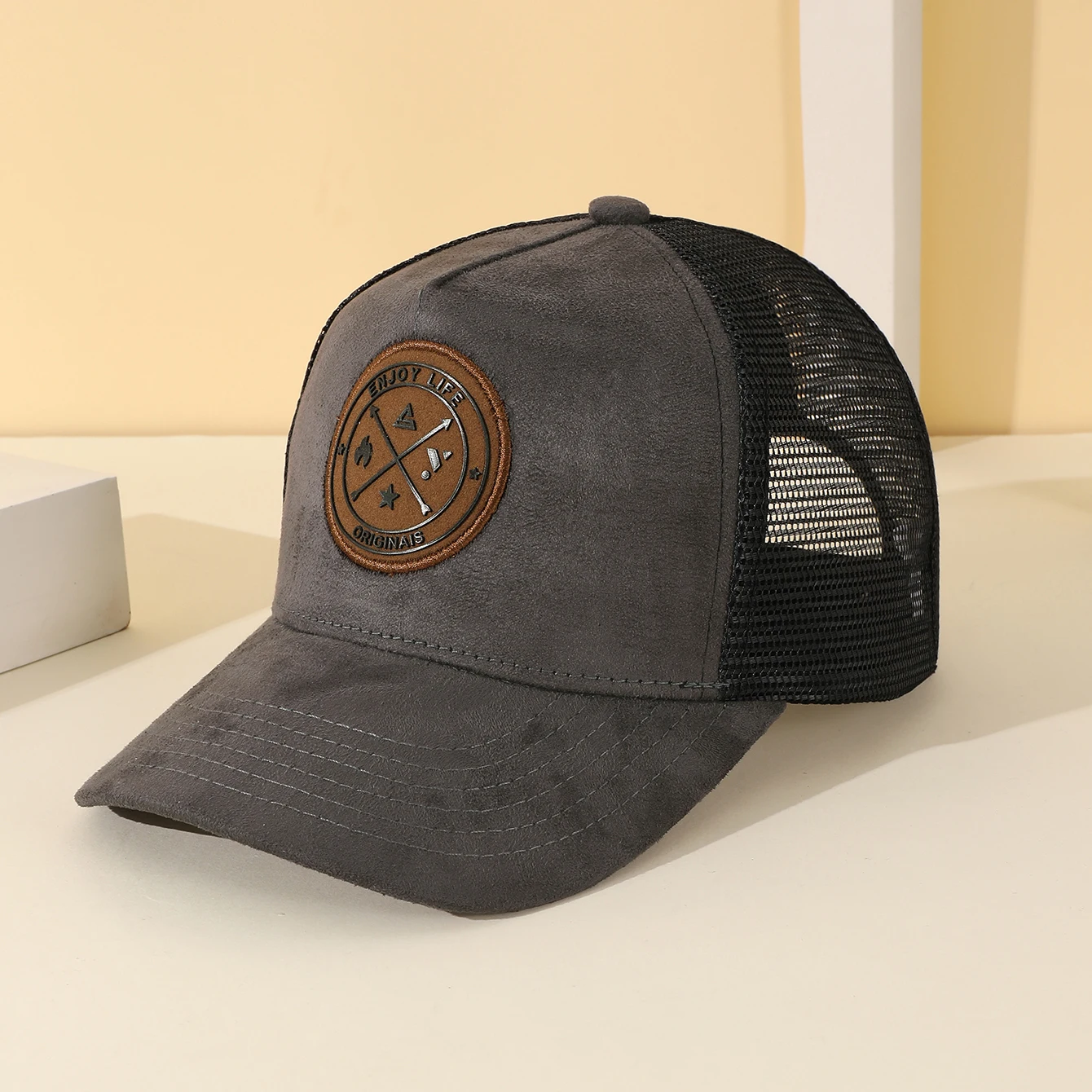 Retro-Baseballkappe aus Wildleder-Patchwork mit rundem Logo, atmungsaktiver Sommer-Sonnenhut aus Mesh, lässiger Sonnenschutzhut für den Außenbereich – Detail 6