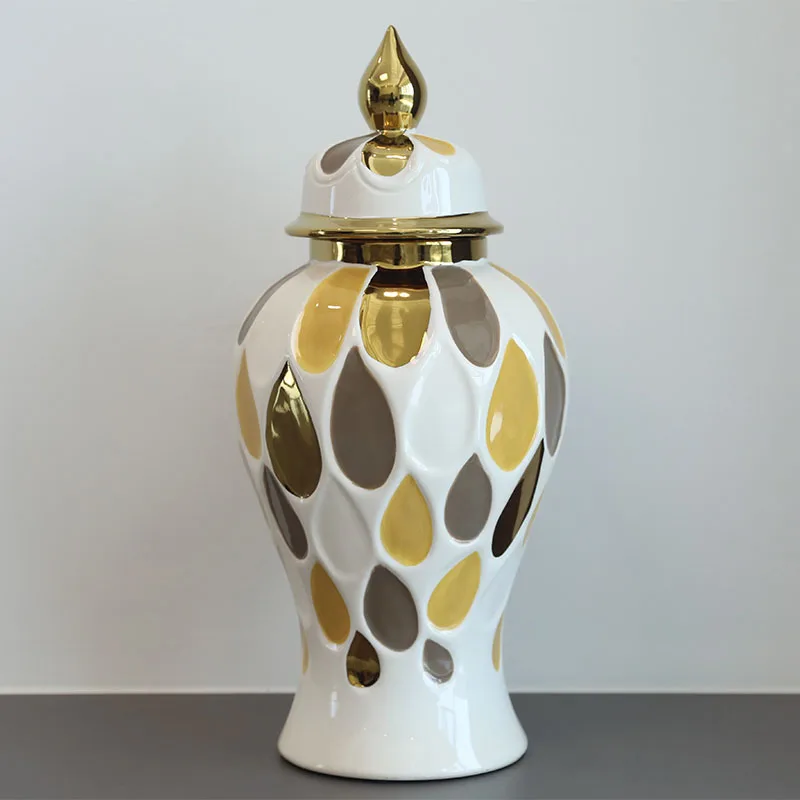 Hollow Out Teardrop Pattern Ceramic Ginger Jar with Lid Gold Electroplated General Jar Hollow Porcelain Storage Canister Vase