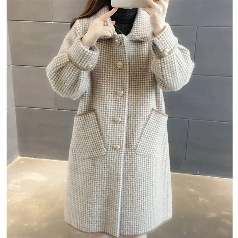 Autumn and Winter Golden Sable Knitted Cardigan Women\'s Sweater Medium Long Thick Loose Coat Coat Coat Woolen Plaid Large