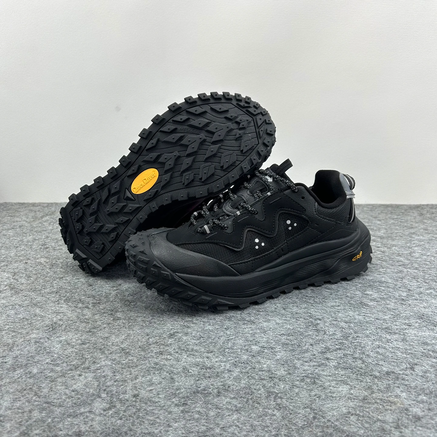 

Winter New Arrivals 2025 Hot-selling Unisex Outdoor Hiking Boots Casual Sports Anti-slip Hiking Shoes Excellent