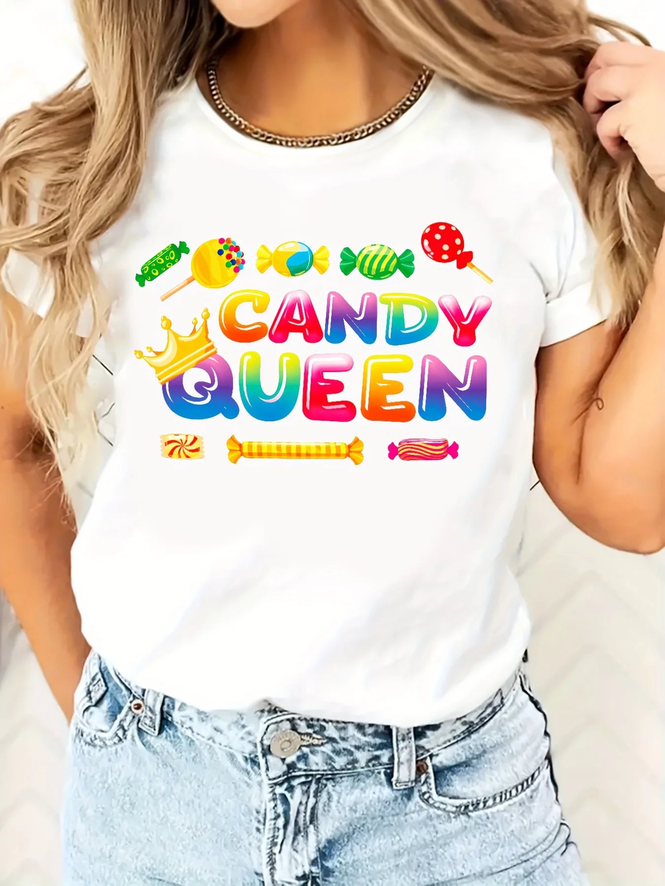 

CANDY QUEEN Женская повседневная футболка с рисунком Яркое лето с игривым дизайном конфетной короны Harajuku Повседневная с коротким рукавом