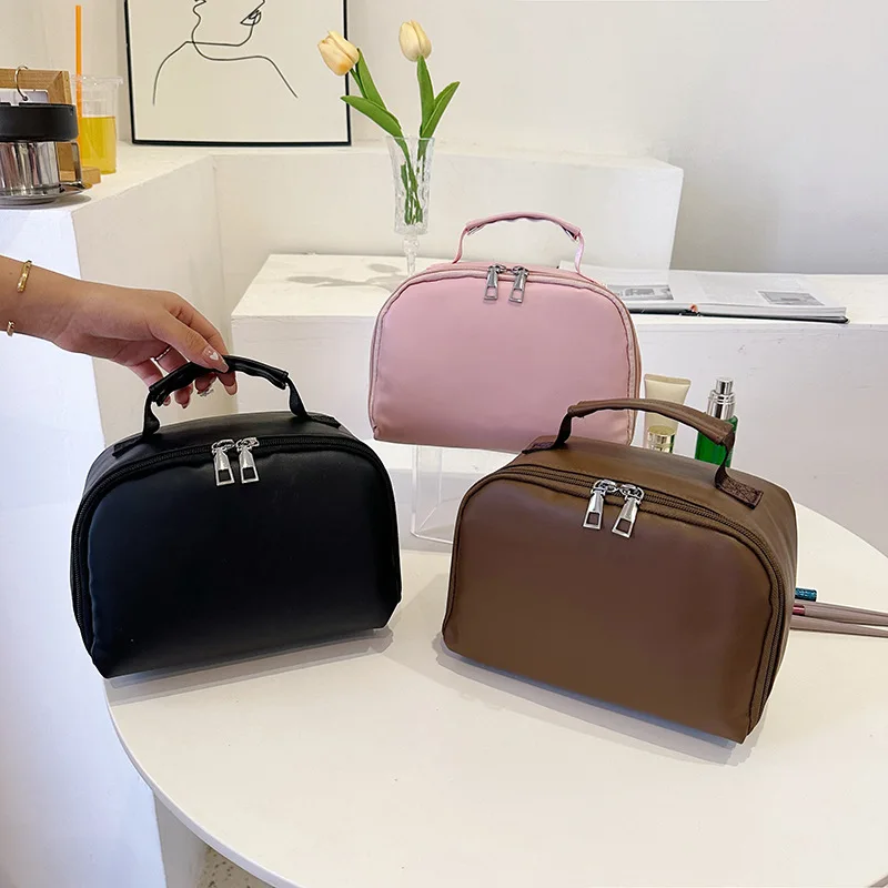 Ladies Makeup Bag PU Leather Solid Color Large Capacity Portable Handheld Toilet Bags Fashion Versatile Cosmetics Storage Bag