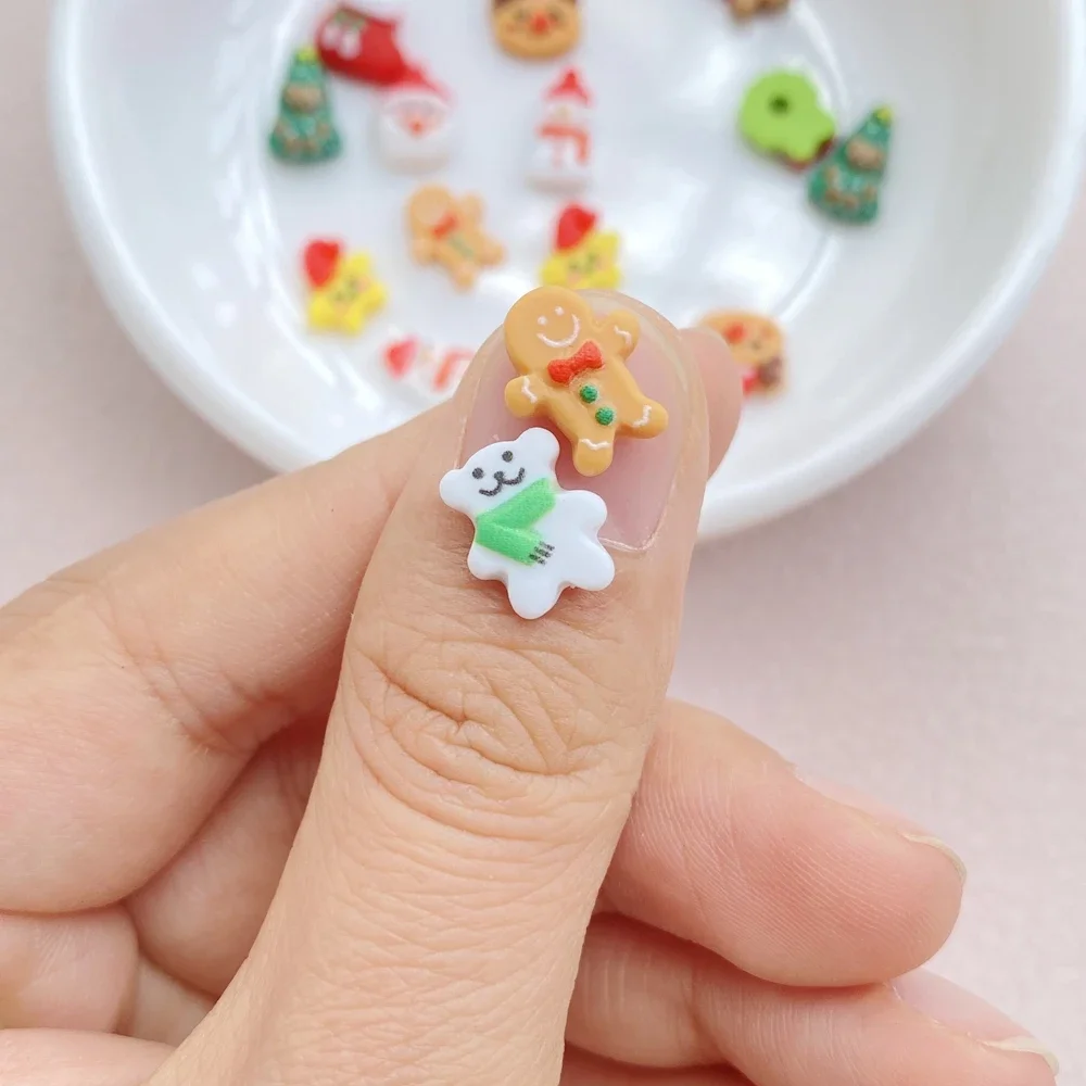 30Pcs Resin Christmas Cartoon Gingerbread Man Elk Snowman Flat Back Manicure Parts Embellishments For Hair Bows Accessories