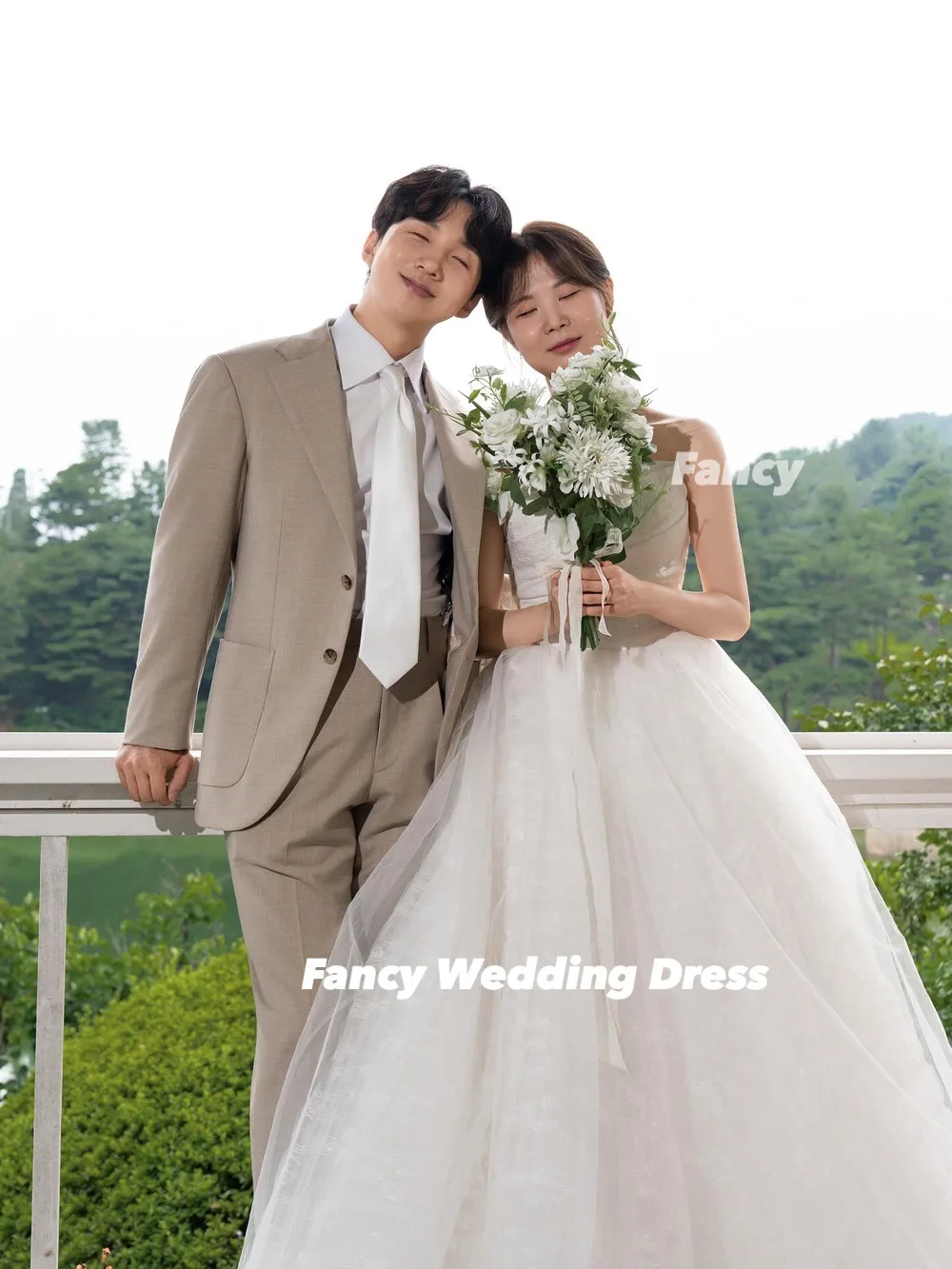 Fancy Simple Strapless Korea Wedding Party Engagement Dresses Photography A Line Soft Tulle Evening Dress Corset Customized