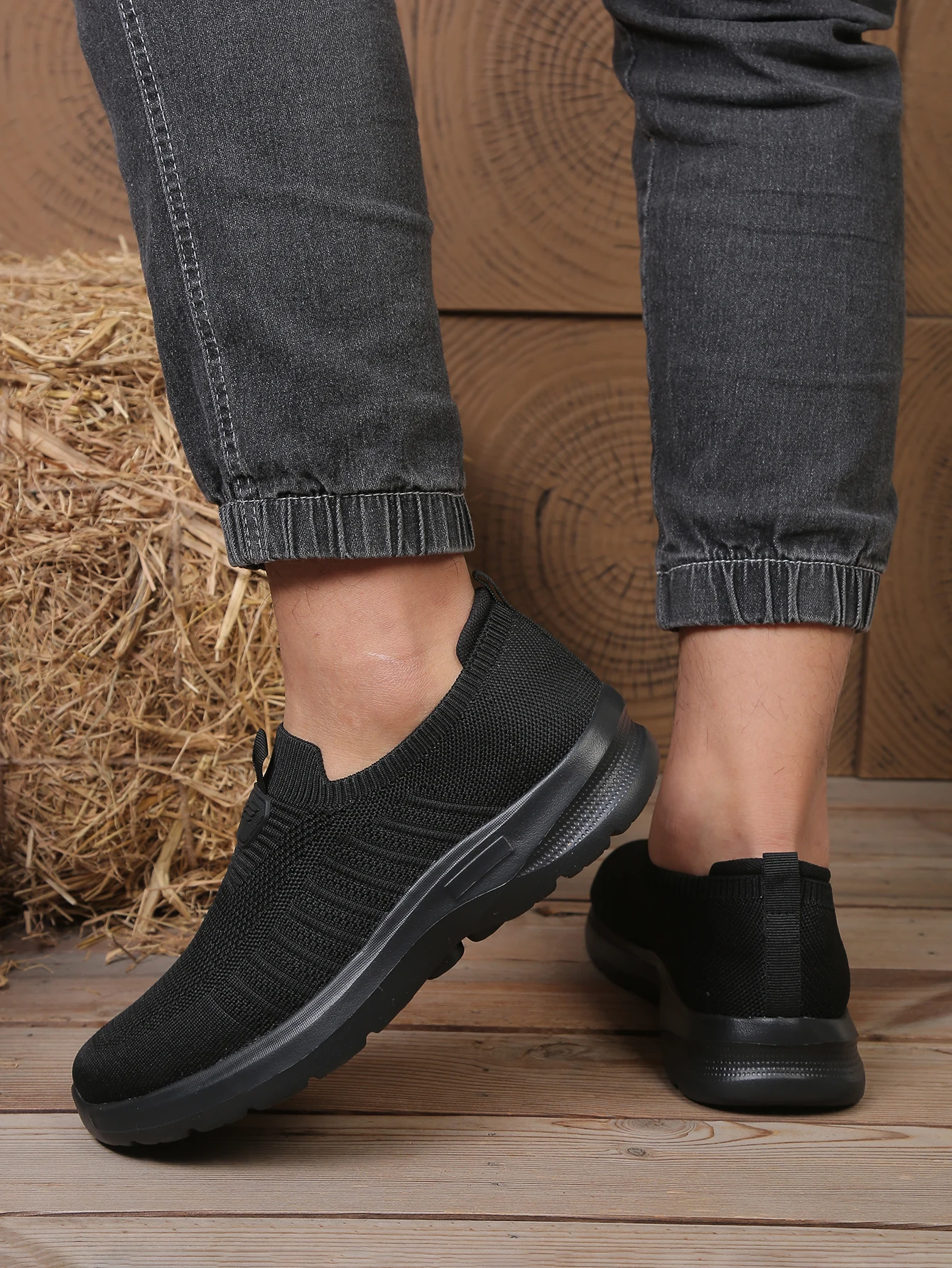 Herren Leichte Wanderschuhe Atmungsaktives Mesh-Obermaterial Gepolsterte Sohle Bequeme Freizeitschuhe für Männer – Detail 4
