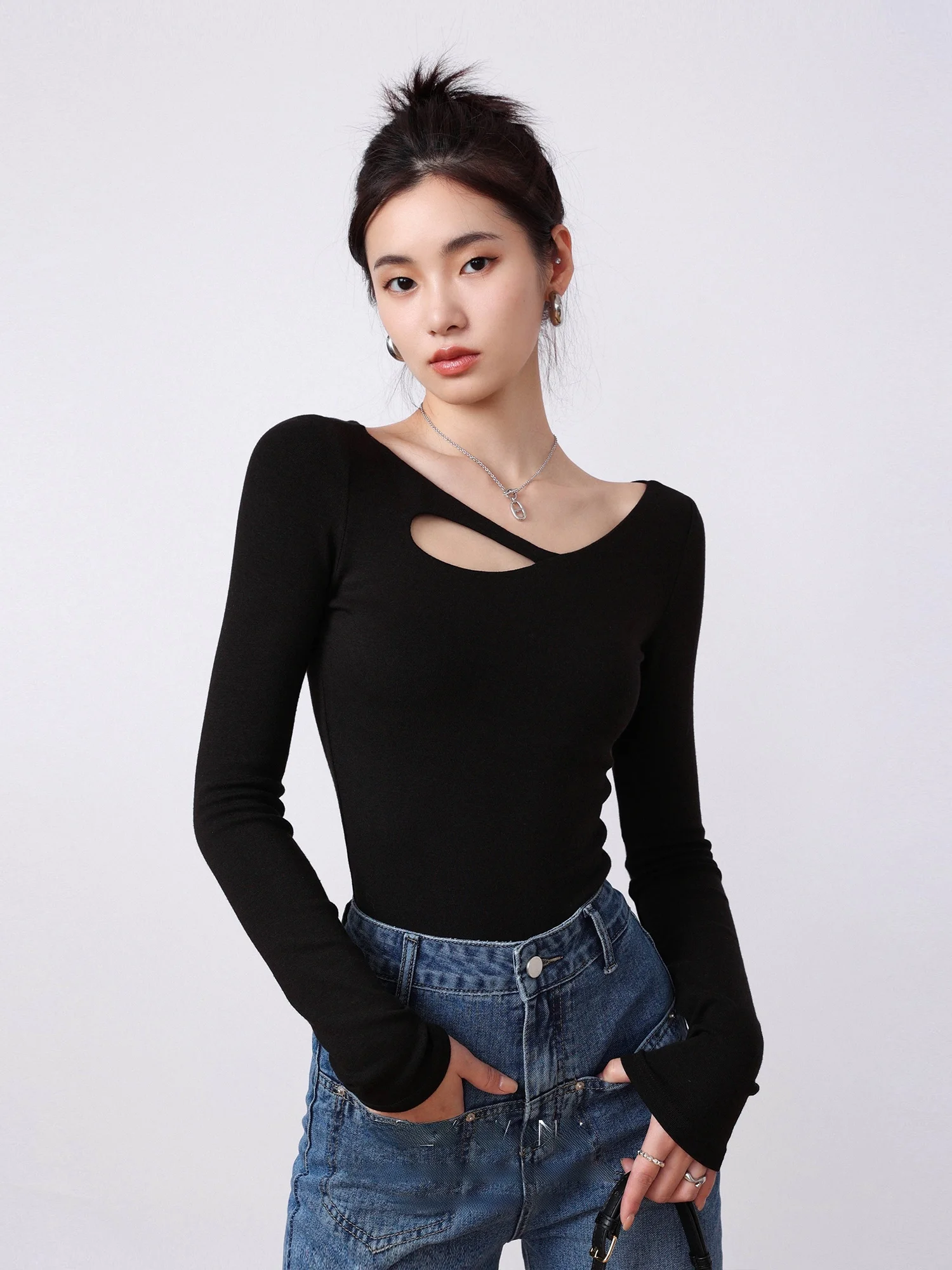 

ROEYWANG Women's Comfortable Soft Knitted Long Sve T-irt Hollow Design Slim Fit Base irt Spring Faion Korean Sle