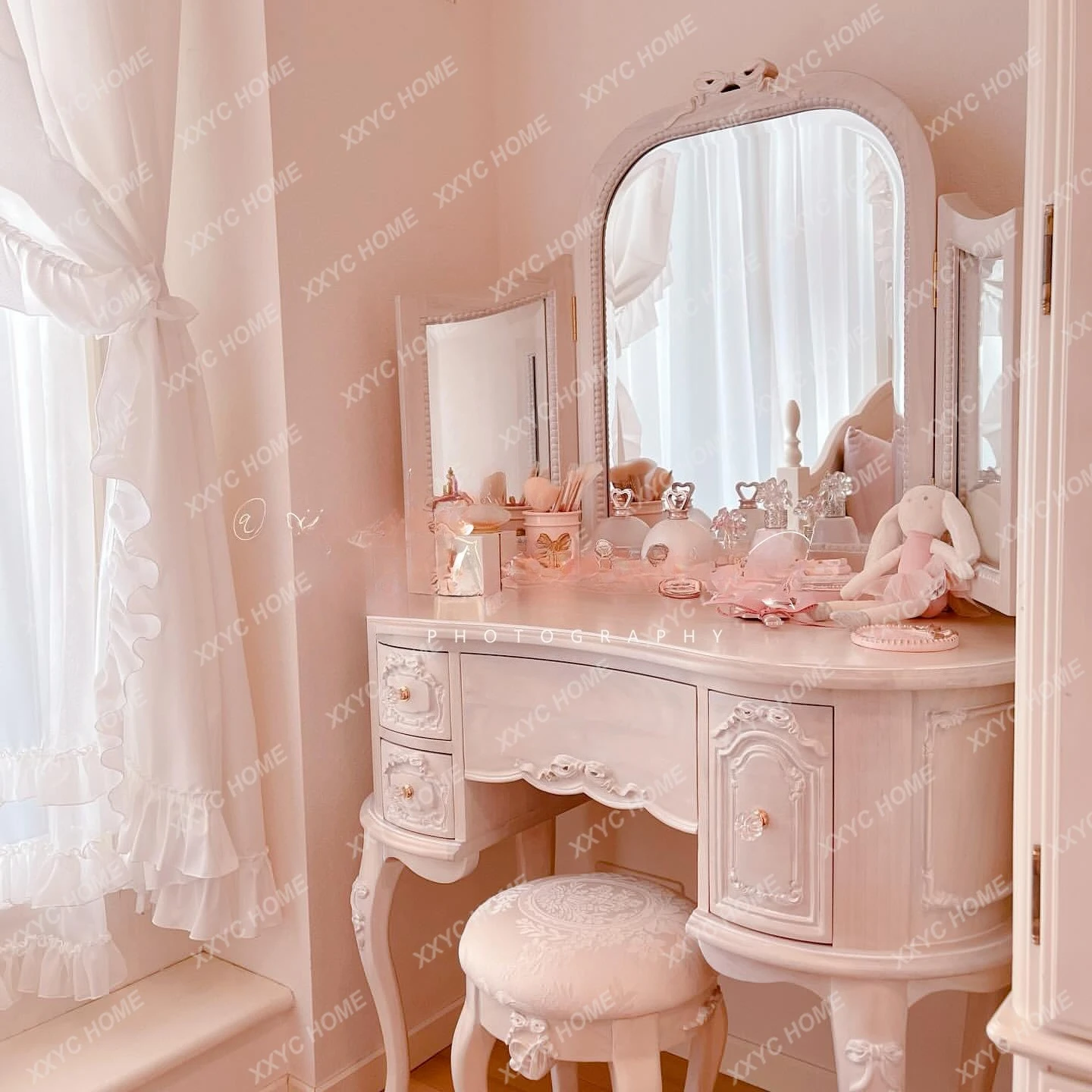 AA solid wood pink bedroom pink princess style dressing table engraved flower with mirror dressing table