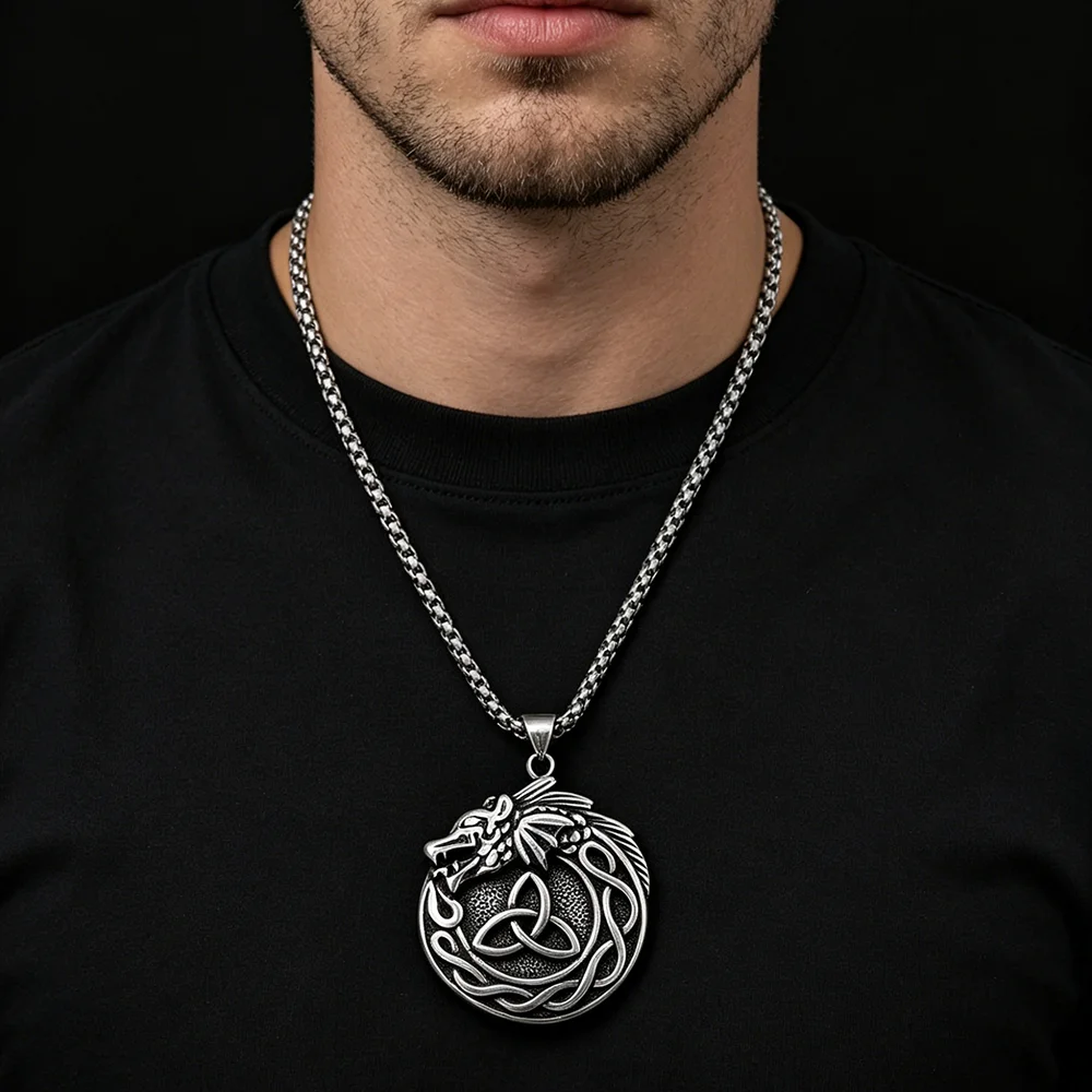 Retro cast Celtic knot wolf head stainless steel necklace, waterproof and non-fading blackening process, bulk sales pendant