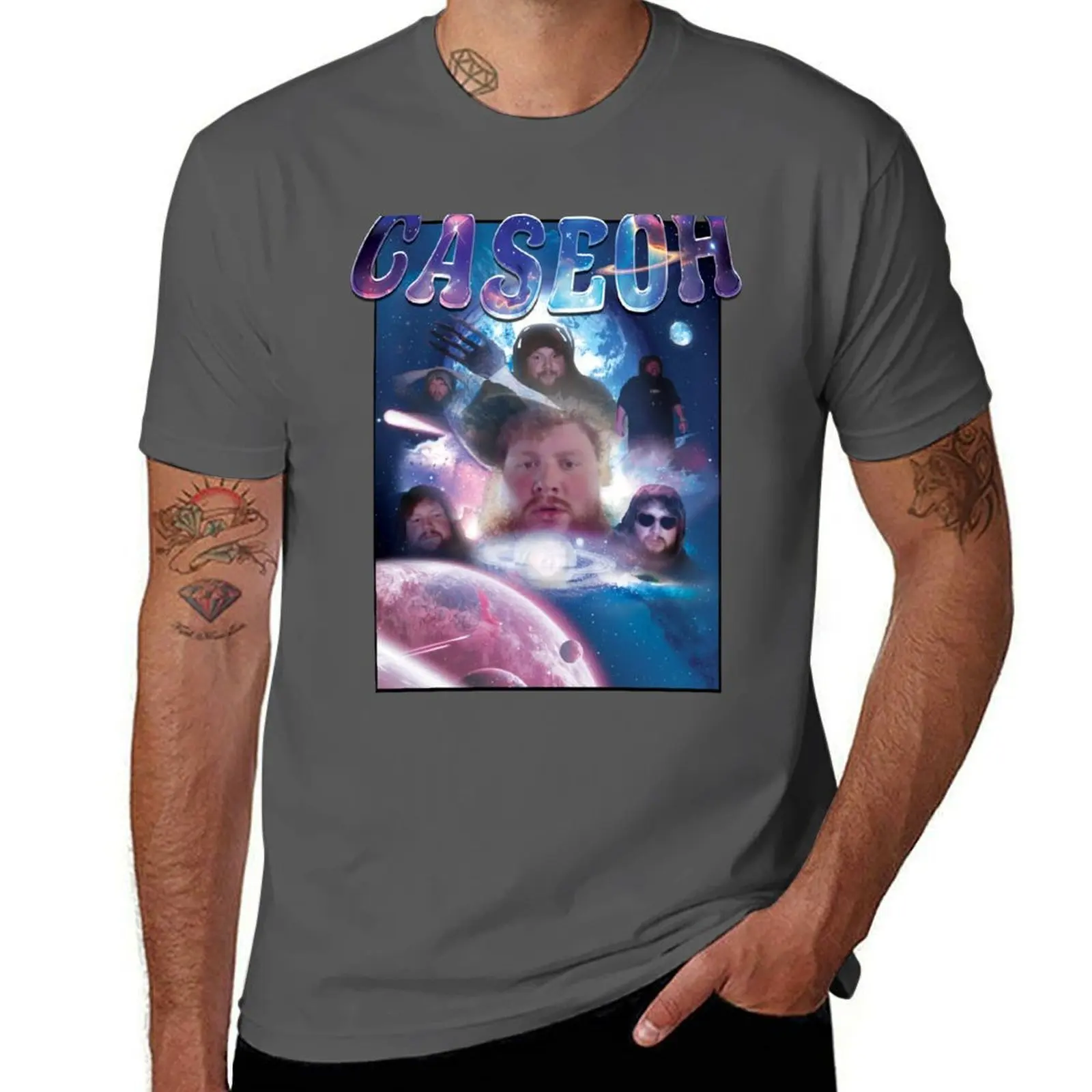 

Caseoh ts buns  Retro Inspired Design Text Popping Out T-Shirt Independence Day Short Sleeve T-Shirt