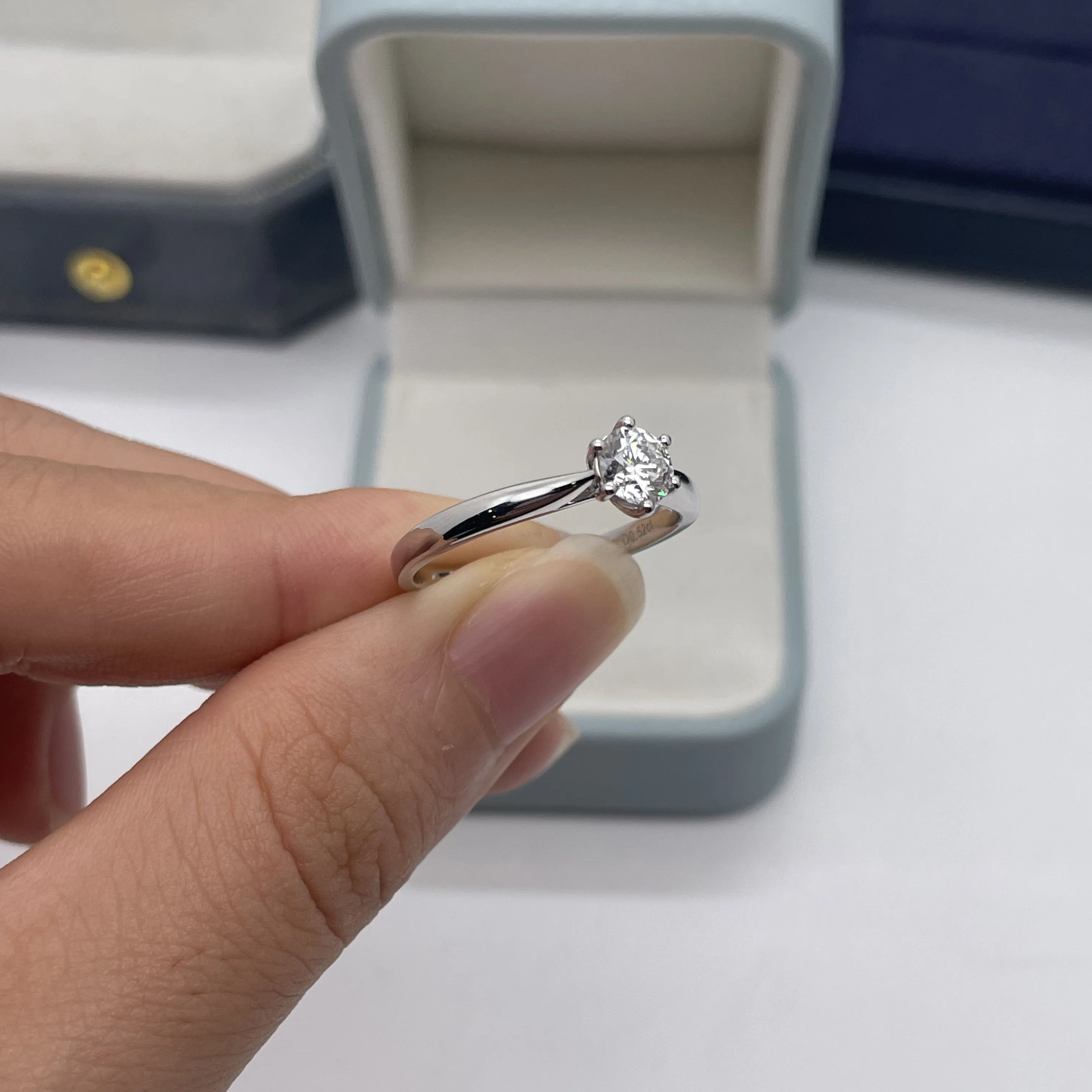 0,5CT Hauptstein Rundschliff DEF VS-VVS CVD HPHT Laborgezüchteter Diamant Solitär-Diamant Platin 950 Verlobungsring IGI-Zertifiziert – Detail 8