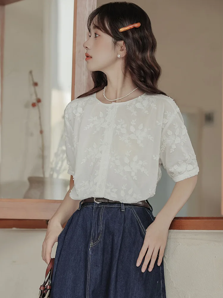 الفرنسية الرجعية المطرزة الجاكار س الرقبة الأبيض قصيرة الأكمام قميص المرأة الصيف عادية فضفاض Harajuku الأدبية أكاديمية على غرار القمم