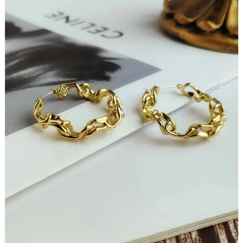 

Qingdao Jewelry Retro Earrings High Sense Medieval Earrings Temperament Jewelry Exaggerated Female Personality
