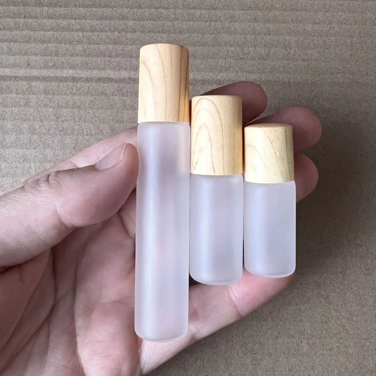 150x 10ml, 100x 3ml, 150x5 ml Botellas esmeriladas con tapas de plástico