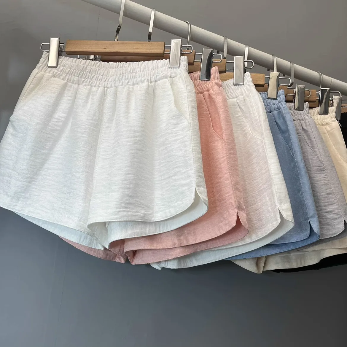 Summer Women's Simple Split Shorts American Casual Fashion Loose Solid Color Versatile Female Elastic Waist Hot Pants