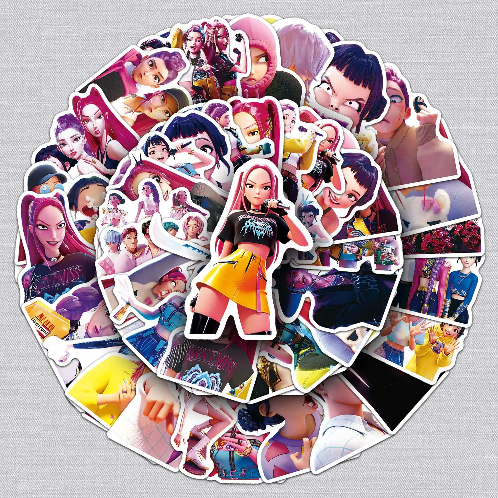 MINISO 50 قطعة ملصقات الصيادين الرسوم المتحركة KPOP شيطان الصيادين فيلم كوب الترمس الزخرفية ملصقات الغيتار المحمول دفتر حقيبة