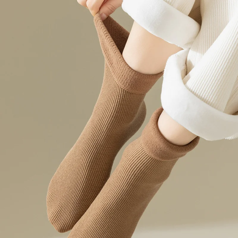 HA WA 5Pairs/Lot Winter Warm Solid Women Socks Thicken Thermal Socks Lengthened Thickened Warm Snow Socks