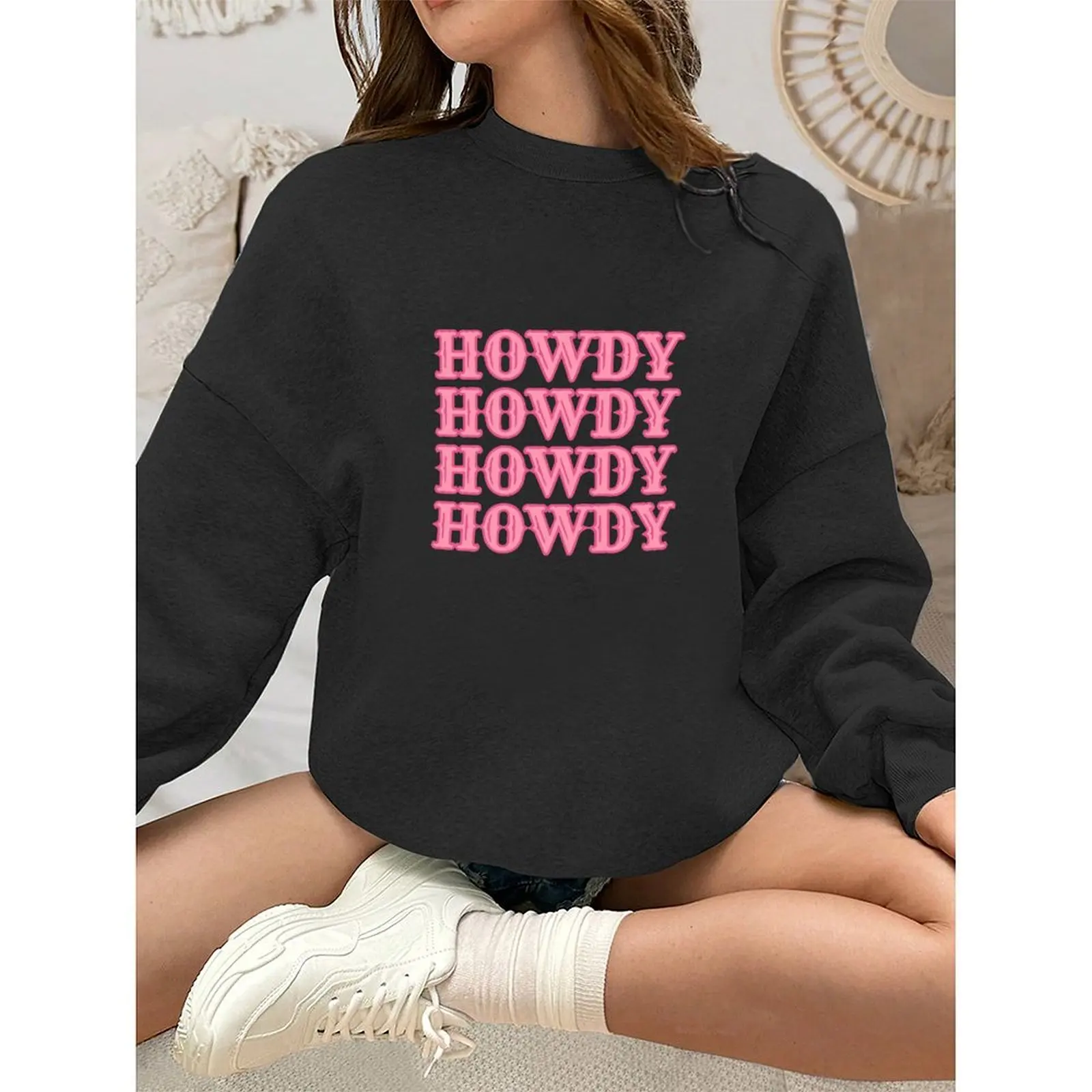 

Pullovers O-Neck Sweatshirts For Woman Long-sleeved Velvet Winter Casual Fashionable Cowgirl Style Howdy Print Sweatshirt