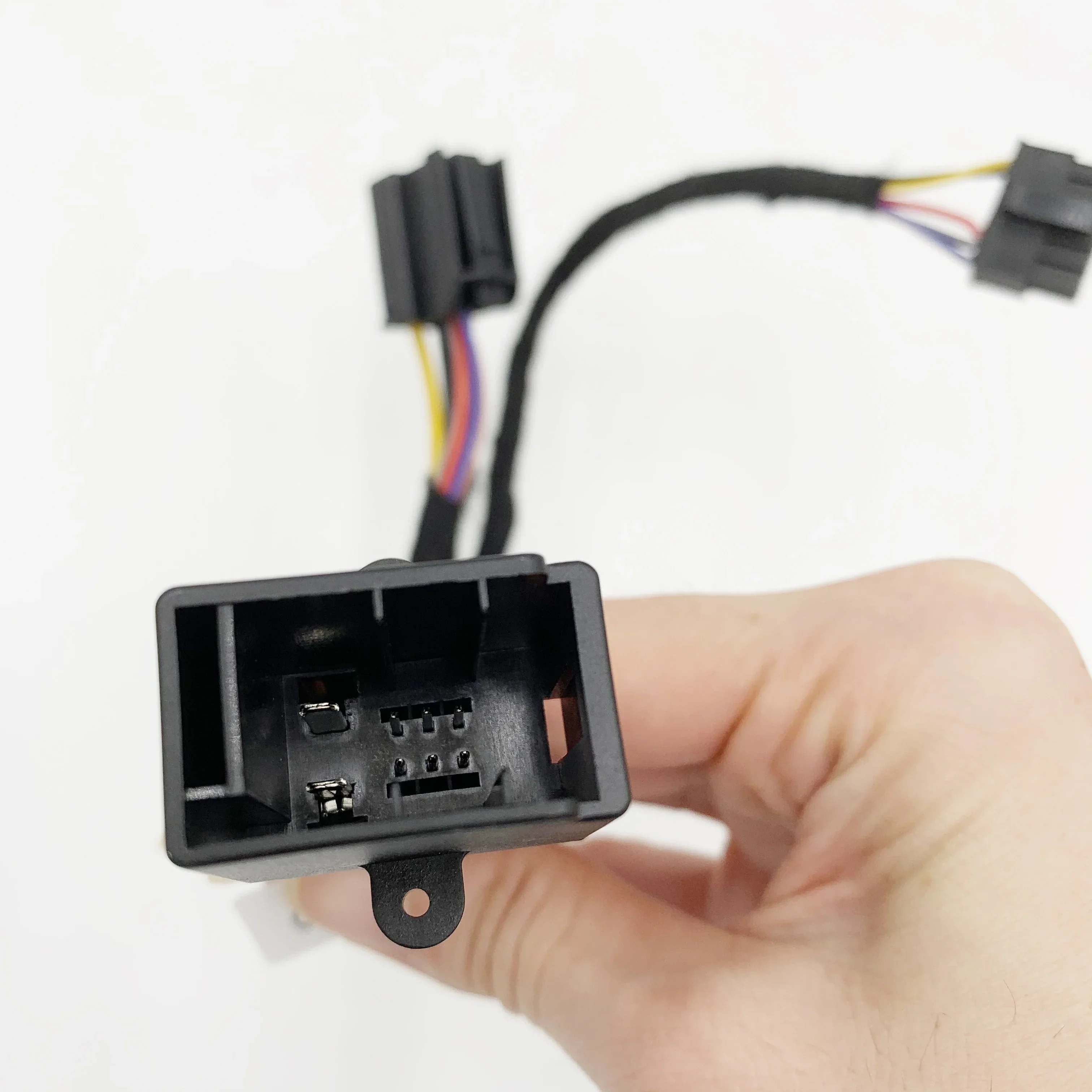 

Electric Power Liftgate Tailgate Closing System Remote Control Key Module For Audi A4 A5 A6 Q5 A7 A8 Trunk Lock Actuator