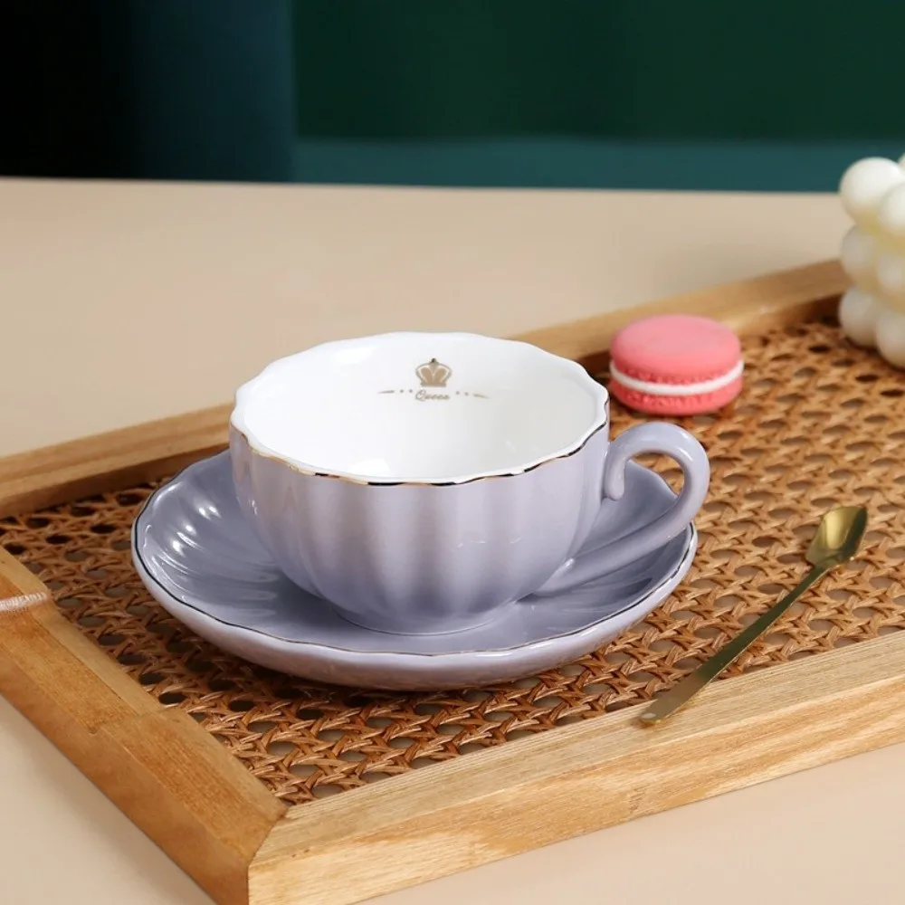 

Ceramic Pumpkin Coffee Cup Gold Trim Light Luxury Tea Cups European Style Elegant Coffee Cup Spoon Plate Set Milk Tea