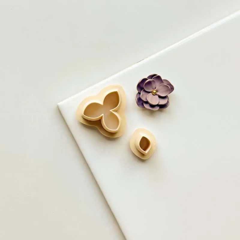 2Pcs/Set Three petals One petals Flower Leaf Polymer Clay Cutters Cutting Molds For Earrings Jewelry