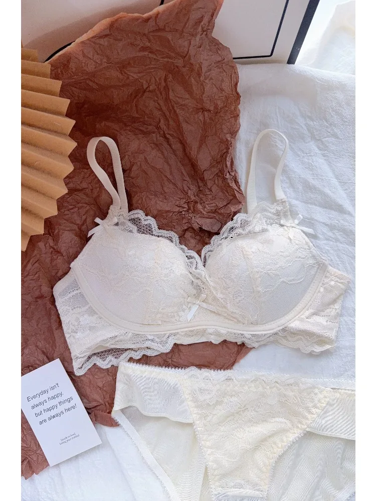 Süßes rotes BH- und Höschen-Set für Damen, bequeme Push-up-Dessous ohne Bügel, sexy Braut- und Hochzeits-Dessous-Set, Geburtstagsgeschenk für Mädchen