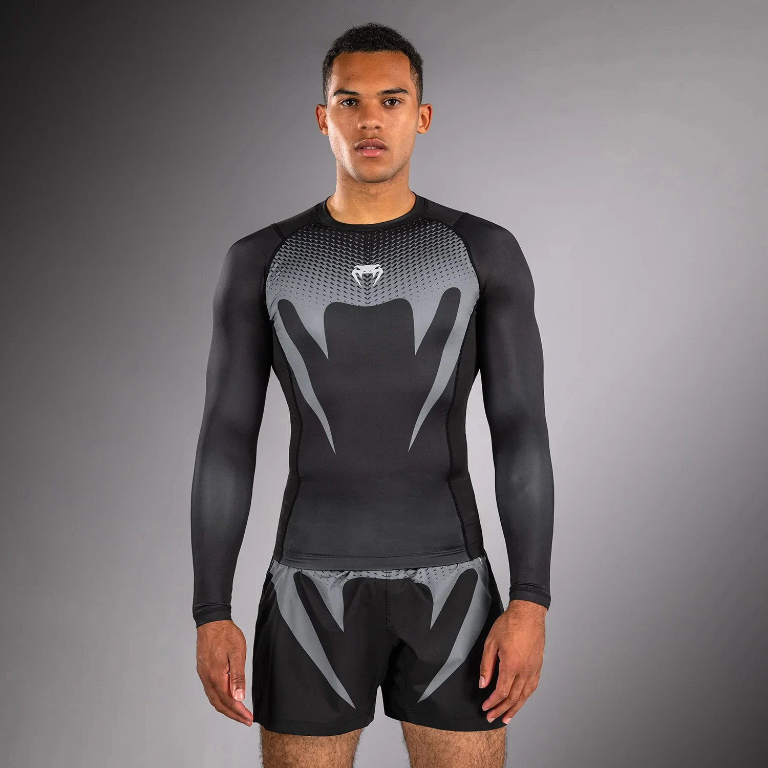 Camiseta de manga larga de secado rápido Venum No Gi para entrenamiento físico, ajustada, para deportes extremos, nueva colección otoño e invierno 2026