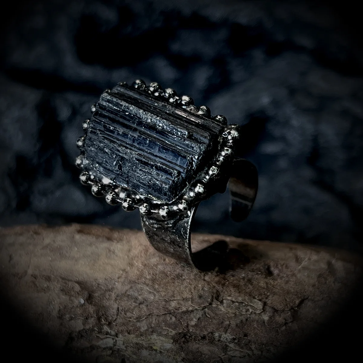 

YozyCraft Black Tourmaline Punk Vintage Adjustable Ring Handcrafted Rock Crystal Party Jewelry for Women