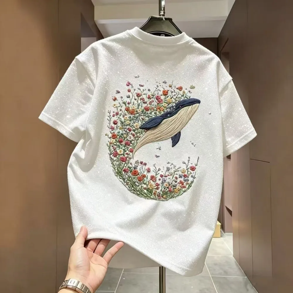 Vintage Whale Flowers Print T-Shirt For Men and Women, Fashion Crewneck Undershirt Streetwear White Bottom Short Sleeve Tee