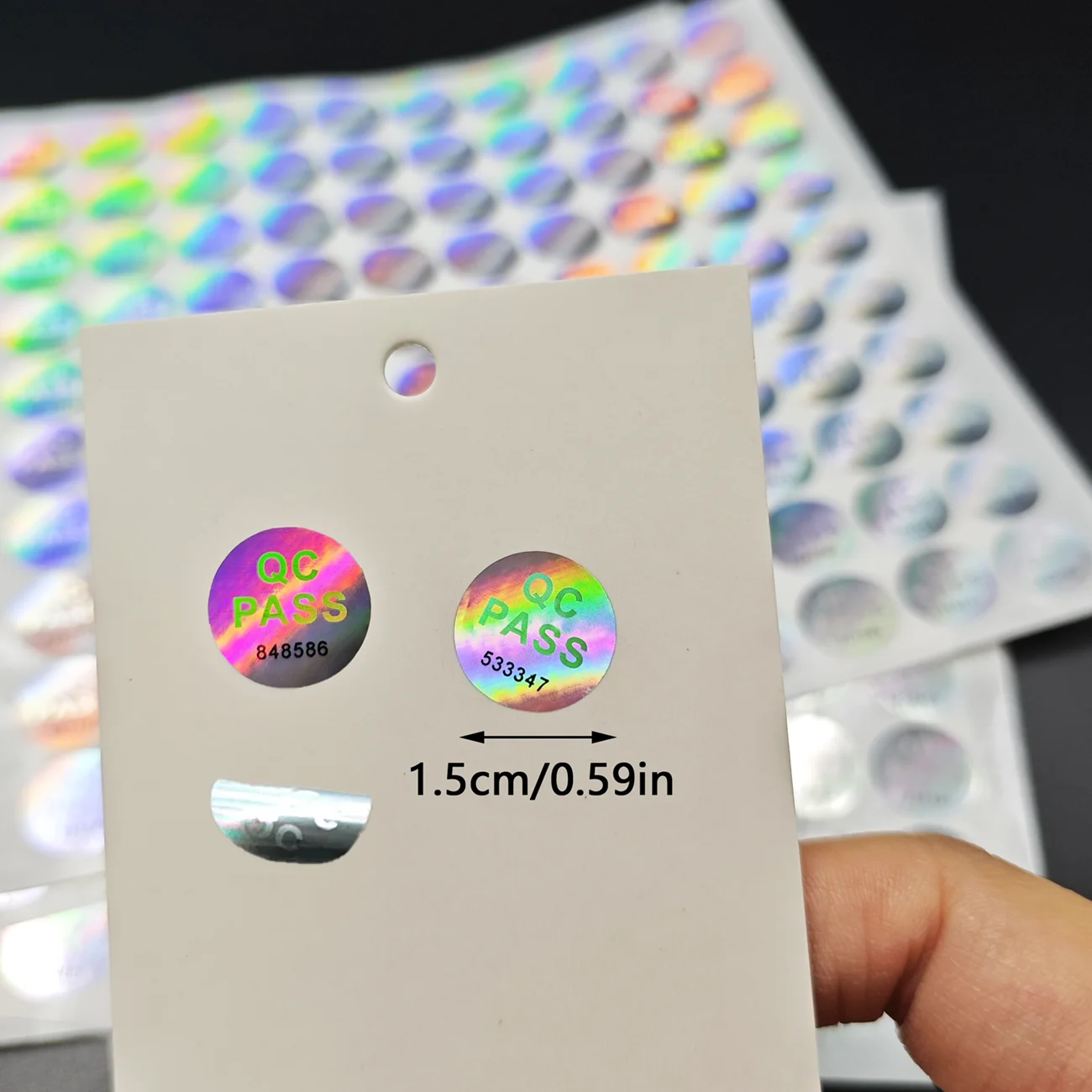 200/400 pezzi adesivi ologramma QC PASS con numeri casuali neri, adesivo rotondo laser lucido per ispezione di qualità garantita