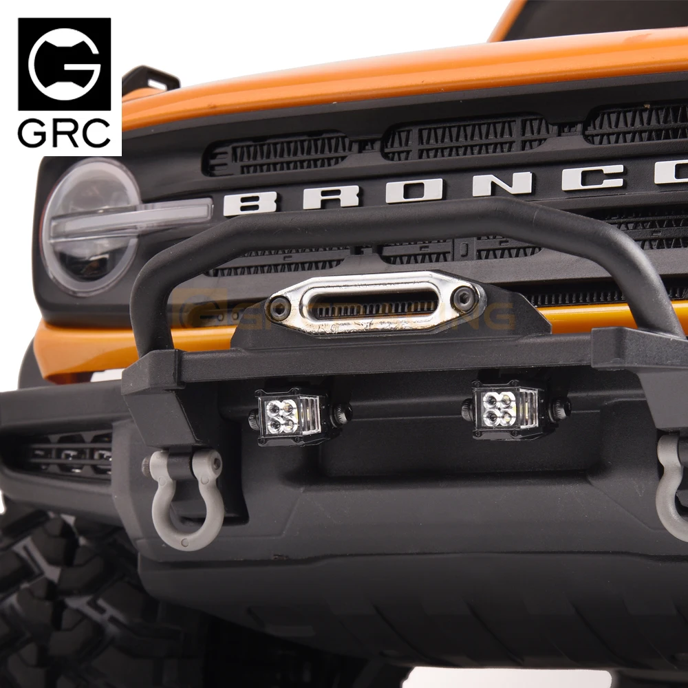 Riflettore quadrato da 12 mm con luce LED di simulazione GRC adatto per parti modificate di veicoli da arrampicata fuoristrada RC 1:10 TRX-4 SCX10