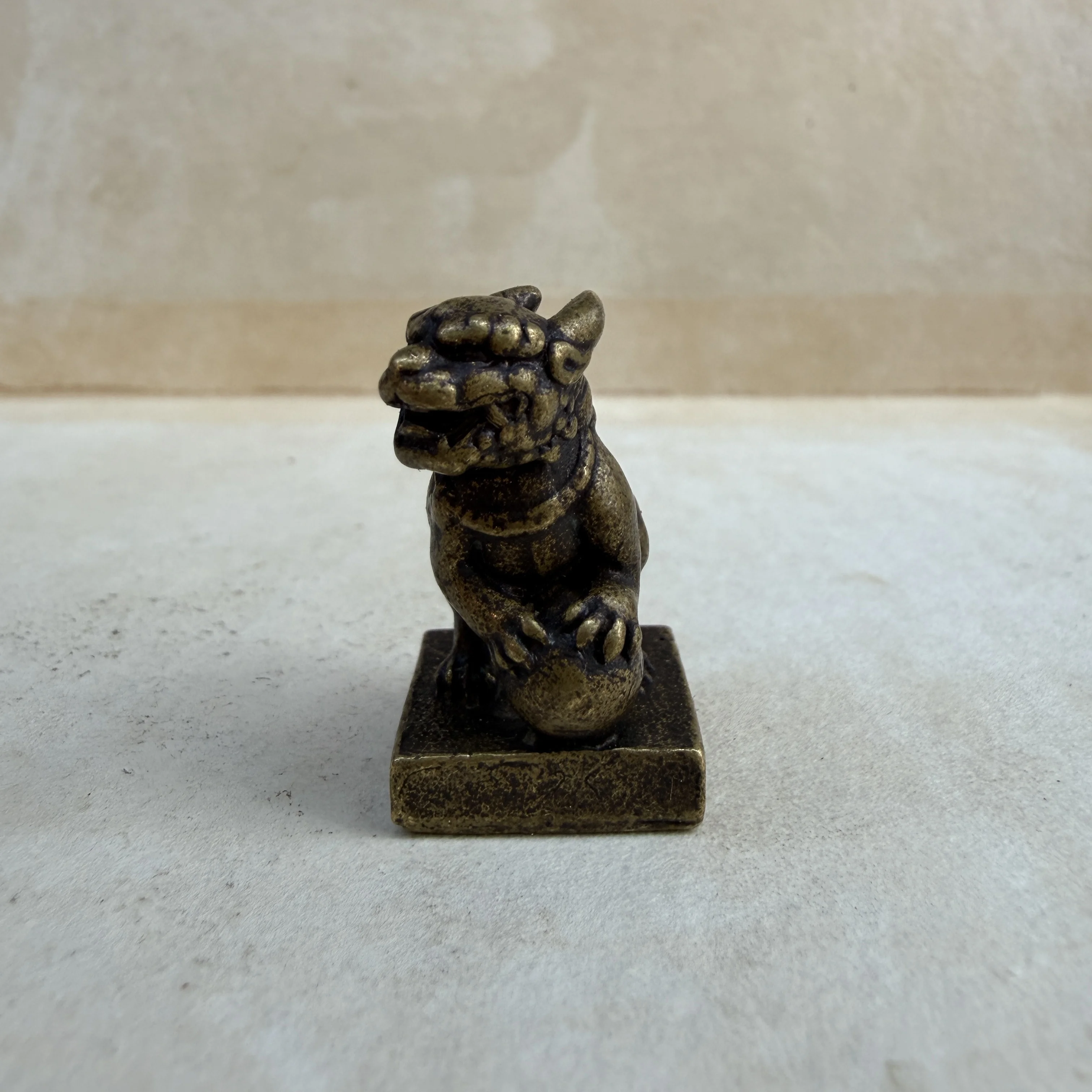 Bronze retro collection bronze lion seal desktop decoration chapter