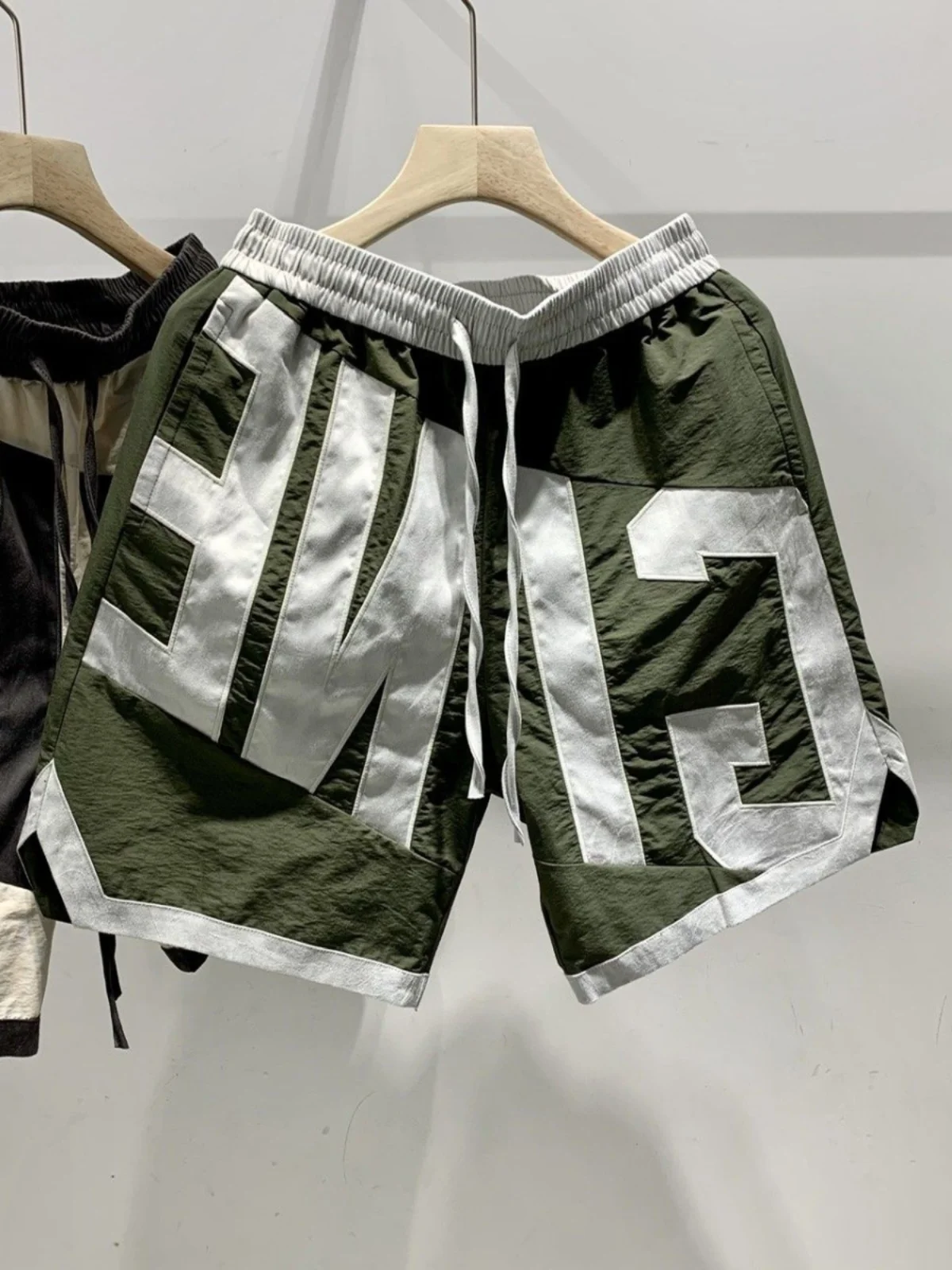 

Летние мужские свободные повседневные брюки больших размеров с принтом, модные брендовые брюки-капри в стиле INS, очень большие размеры