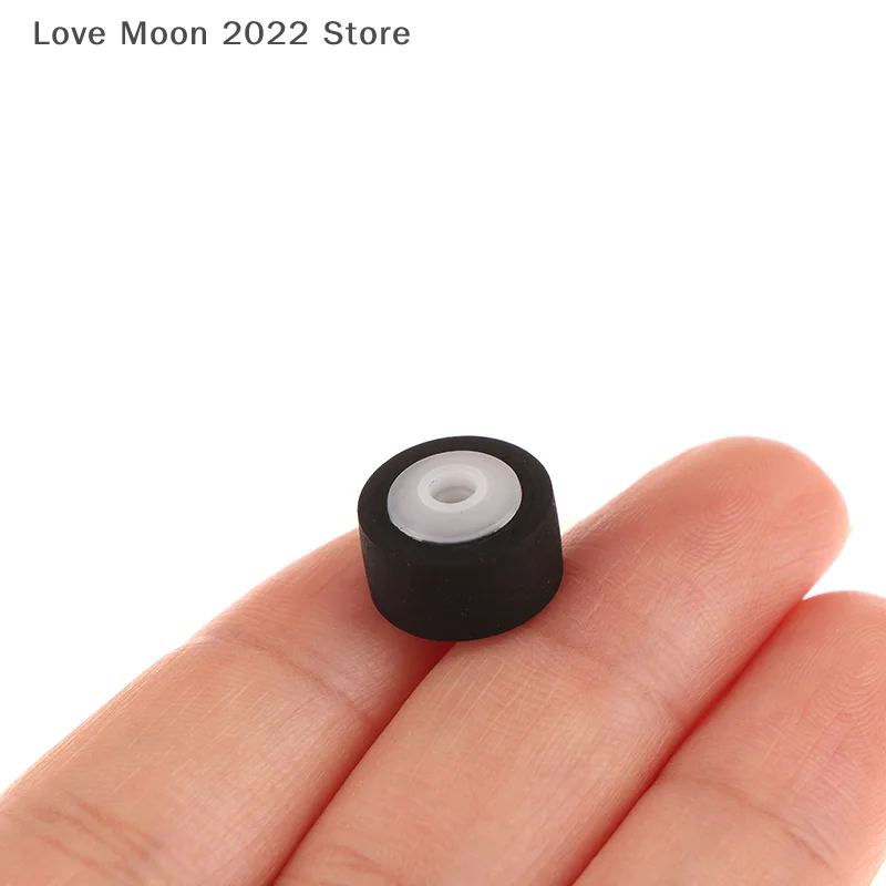 2Pcs 13x8.3x6.5x2MM Car Press Belt Cartridge Audio Radio Tape Recorder Movement Rubber Pinch Roller Stereo Cassette Deck Wheel