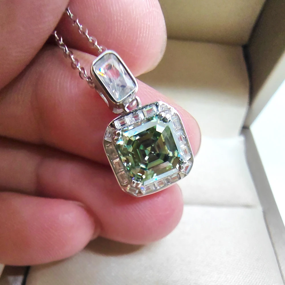 2ct Green Moissanite Necklace for Women 8MM Asscut Square Diamond Anniversary Birthday  Jewelry 100% S925 Silver Plated 18K Gold