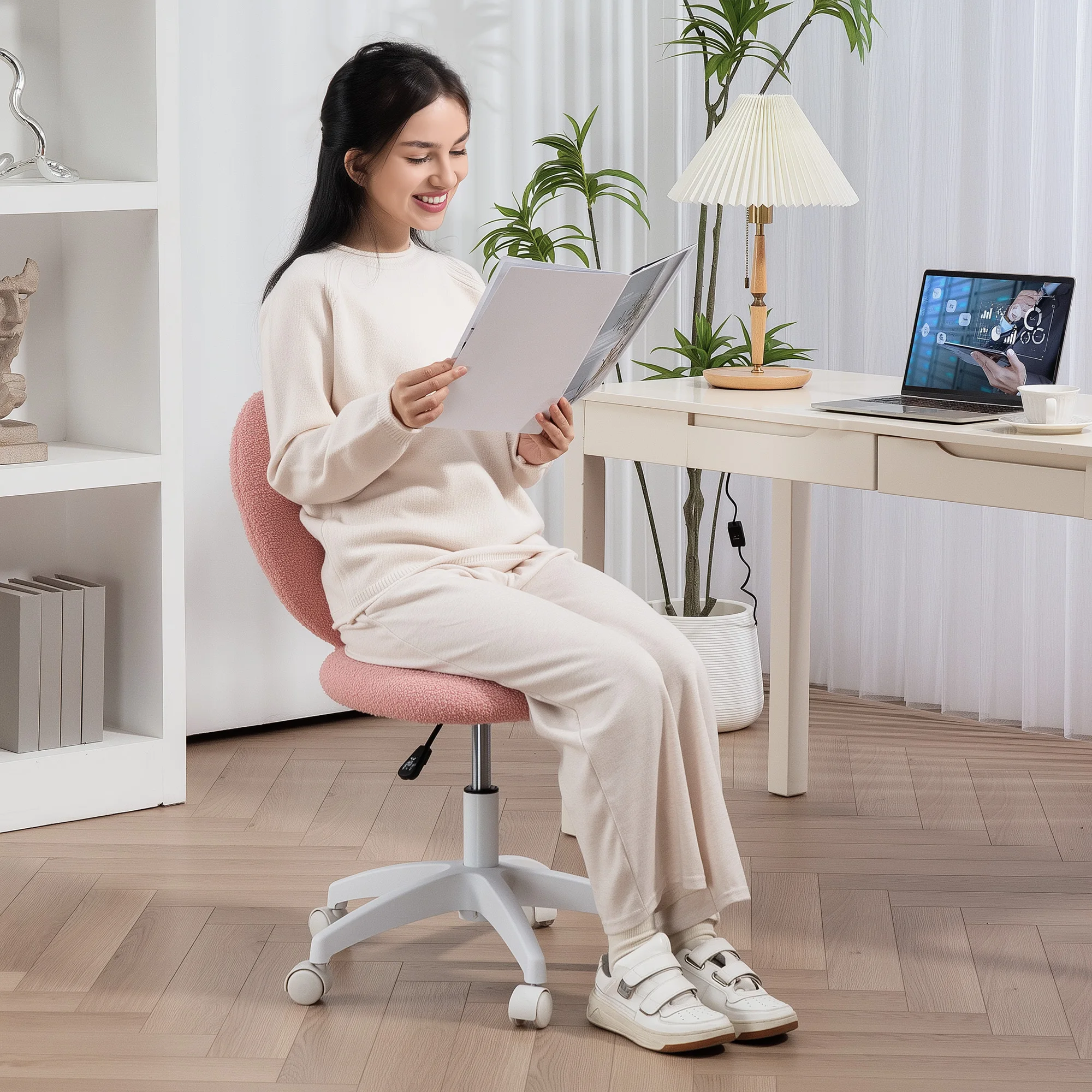 Armless 电脑桌椅, Office Task Chair, Teddy Fleece Heart Makeup Vanity Chair with Swivel Wheels, Pink