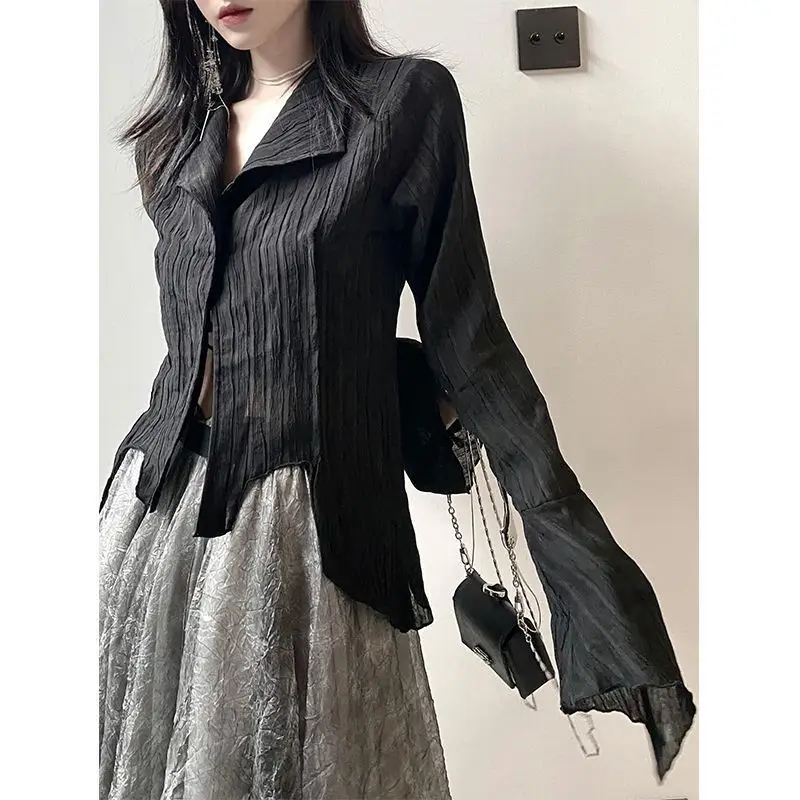 Dark Pleated Black Long Sleeved Shirt for Women with A Niche Design Flared Sleeves Retro Wabi Sabi Style Top