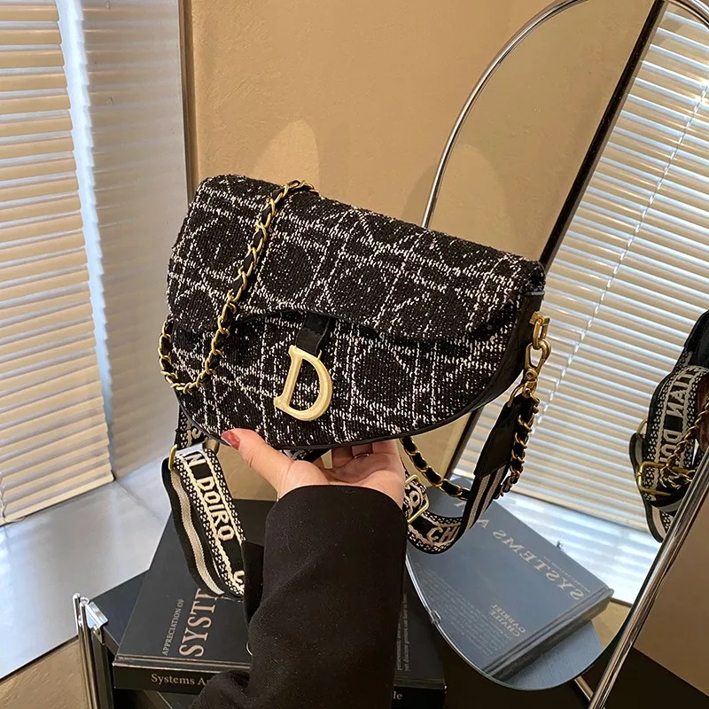 

Versatile European Shoulder Bag, American Inspiration And Fashionable For Women's Summer Commuter Use