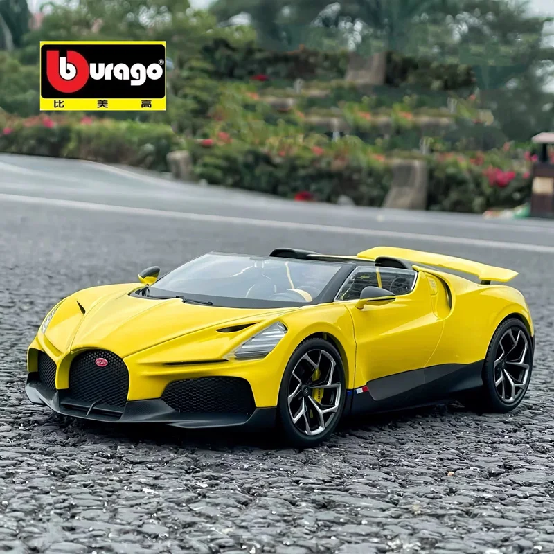 

1/18 Bugatti Mistal Alloy Roadster Sports Car Model Diecast Metal Racing Vehicles Car Model High Simulation Collection Kids Gift
