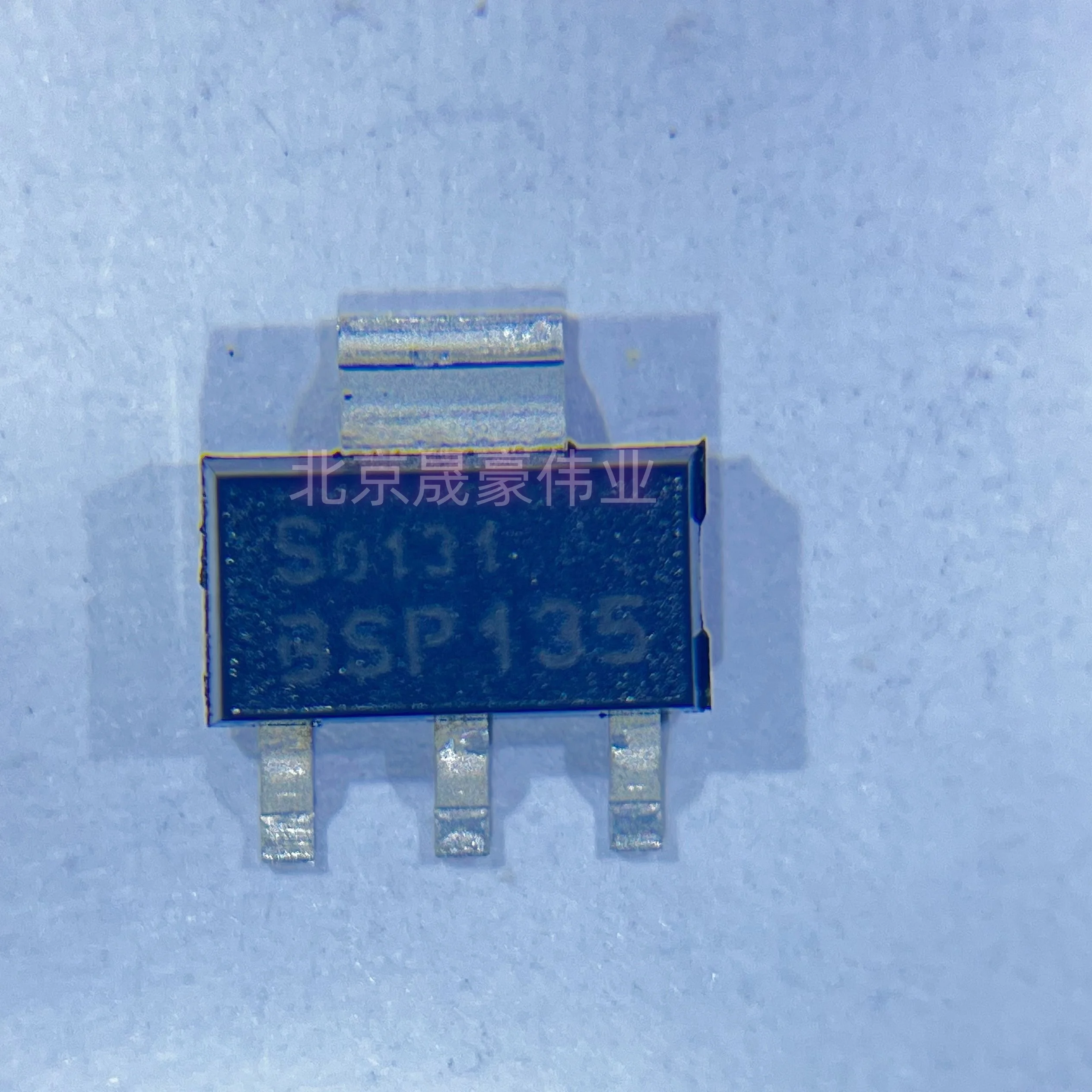 

5pcs BSP135 original imported N-channel SMT field-effect transistor 600V 120MA SOT-223