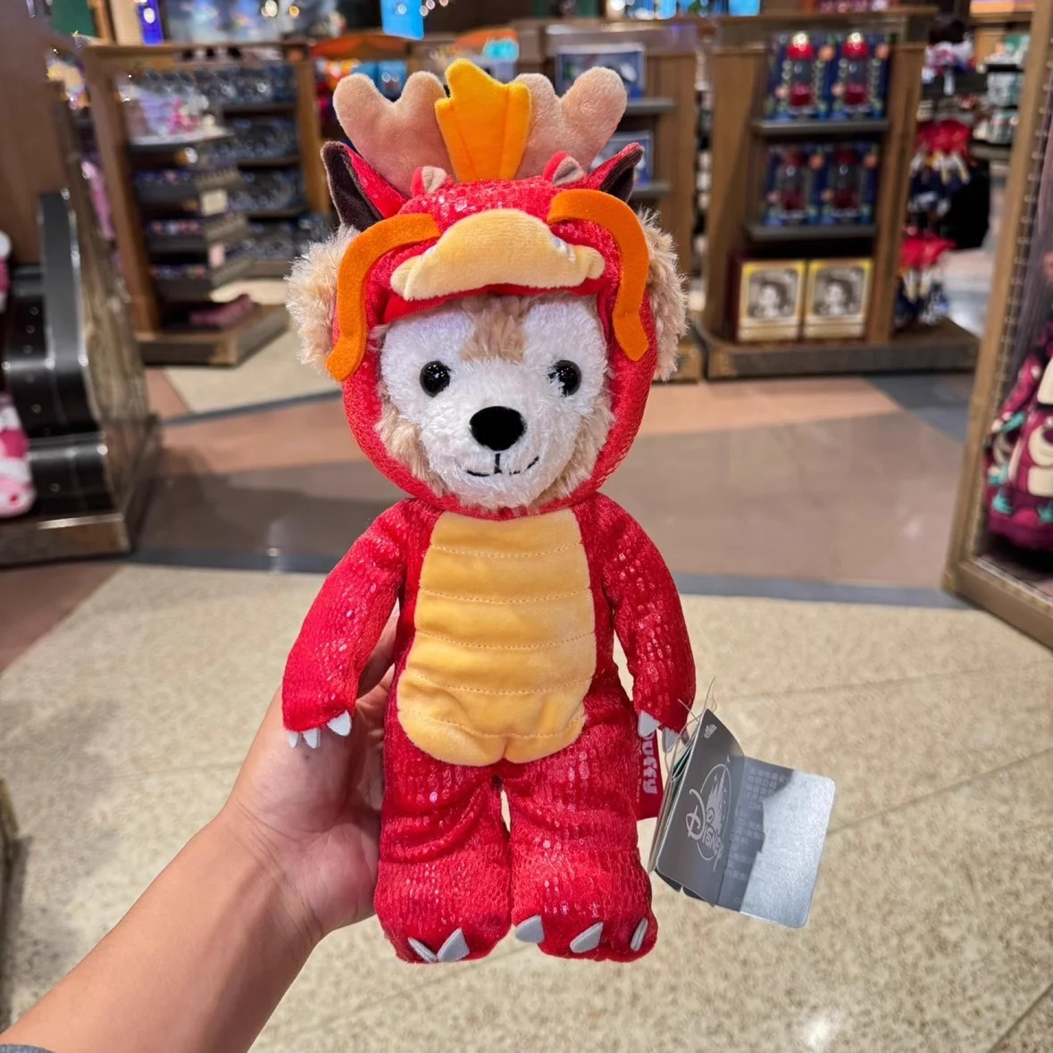 Dragão dourado da Shanghai Disney comemorando o ano novo - Pingente de brinquedo de pelúcia Duffy the Dragon Baby como presente de aniversário