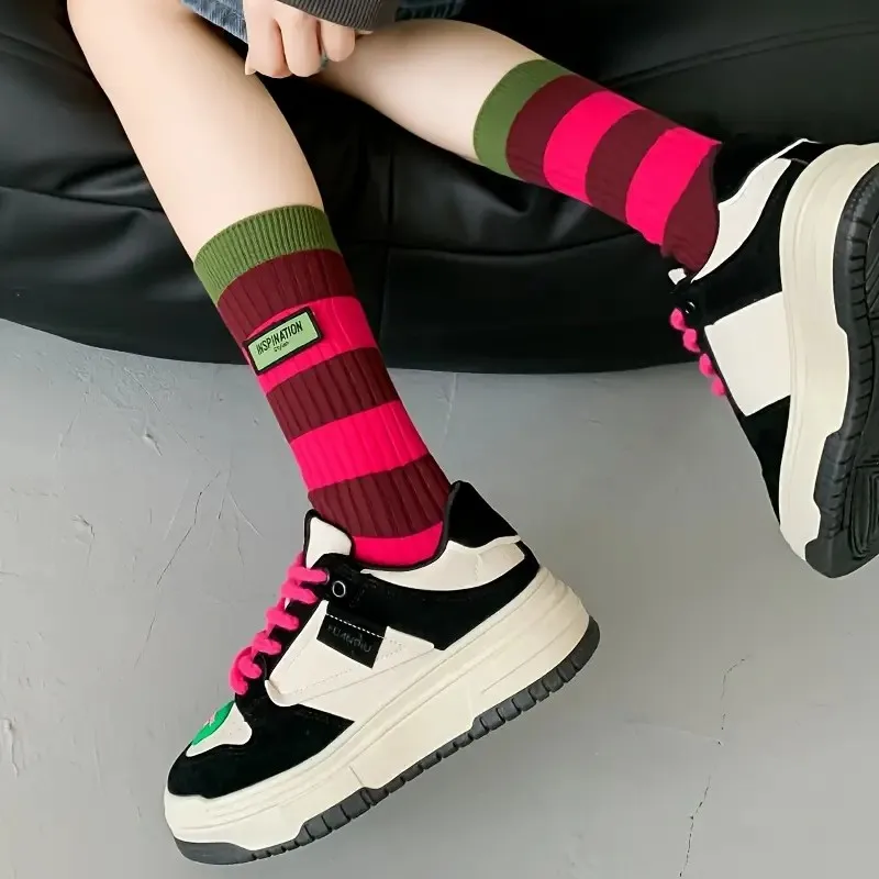 1/3 Paar Damen-Socken aus Baumwolle mit Seitenetikett und mittlerer Röhre, modischer karierter Druck, Street-Style, schweißabsorbierend, atmungsaktiv, lässige Socke – Detail 8