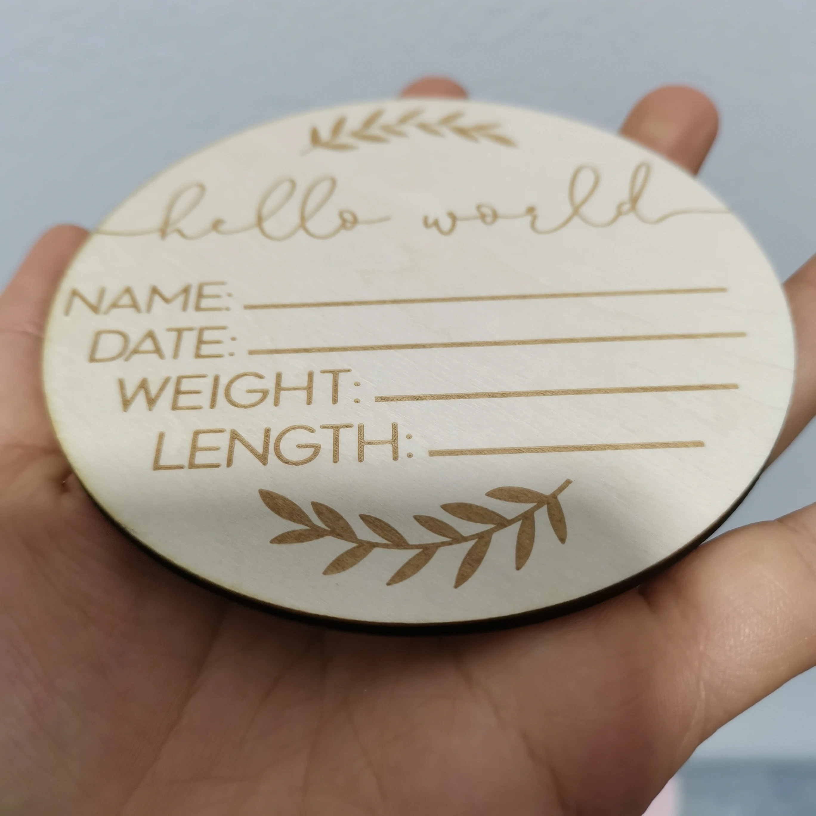 wholesale 50pcs Baby Birth Announcement Wood Discs Engraved Etched Wooden Card Marker Photo Prop