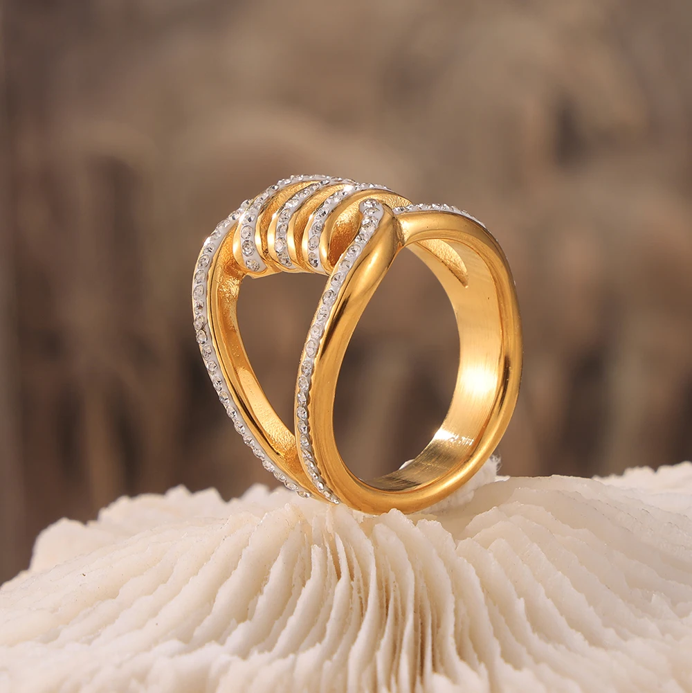 Liora Luxury 316L Stainless Steel Charm Rings For Women Rhinestone Finger Round Rings Waterproof Fashion Jewelry Gifts