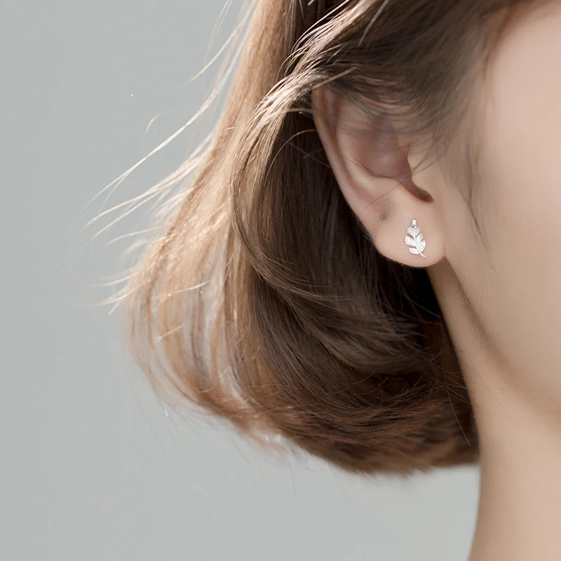 Modian New Exquisite Tree Leaves Stud Earrings for Girls Lady Women Clear CZ Minimalist Silver Prevent Allergy Jewelry Brinco