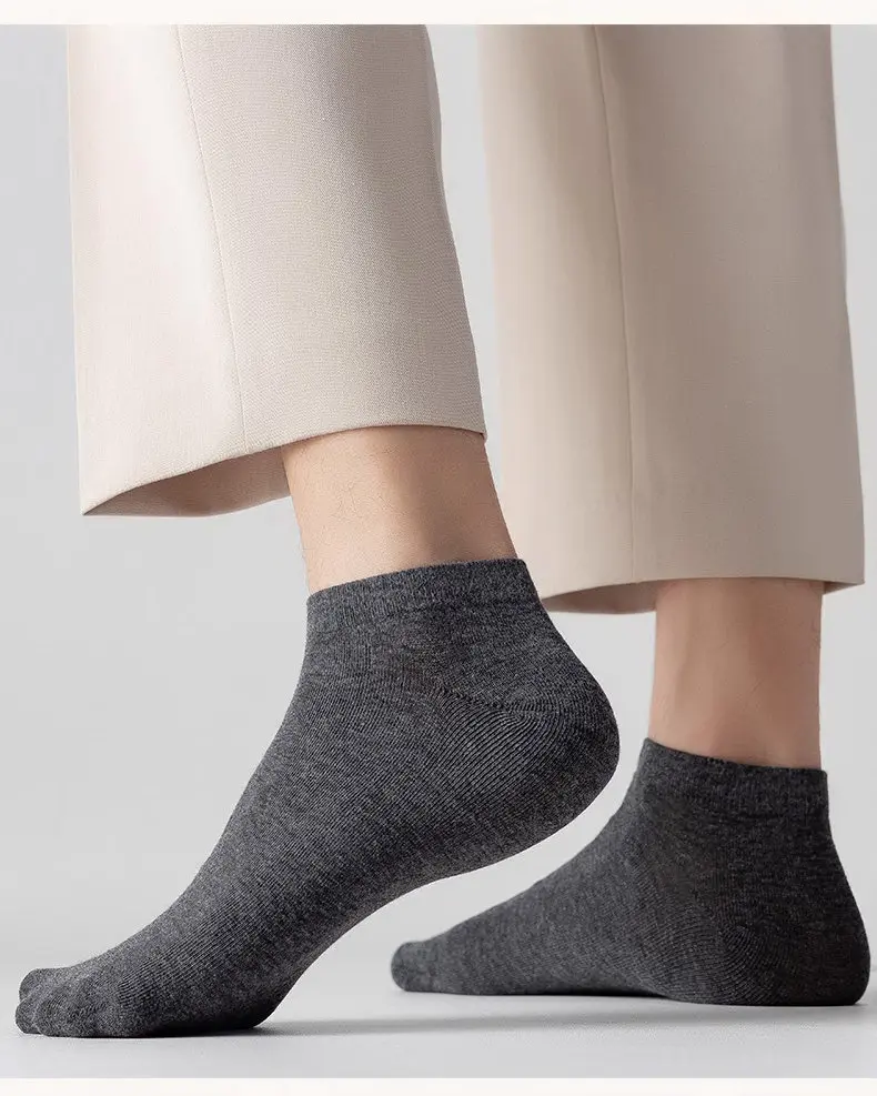 Herren-Bootssocken, die kaum sichtbar sind, dünne, atmungsaktive Socken für den Sommer, hochwertige, schwarze, kurze Socken für Studenten, ideal für den täglichen Gebrauch. – Detail 8